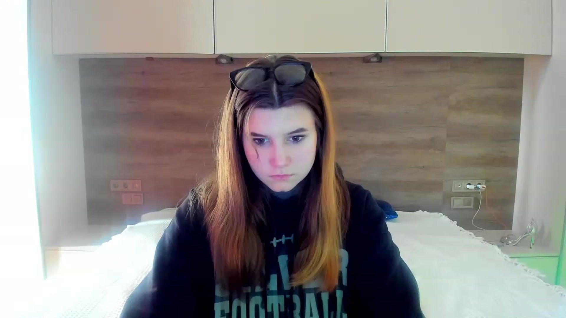 Gallery image thumbnail from Kellie_Barry's myfreecams stream on, 03/05/2023, 12:21 image 13 of 20