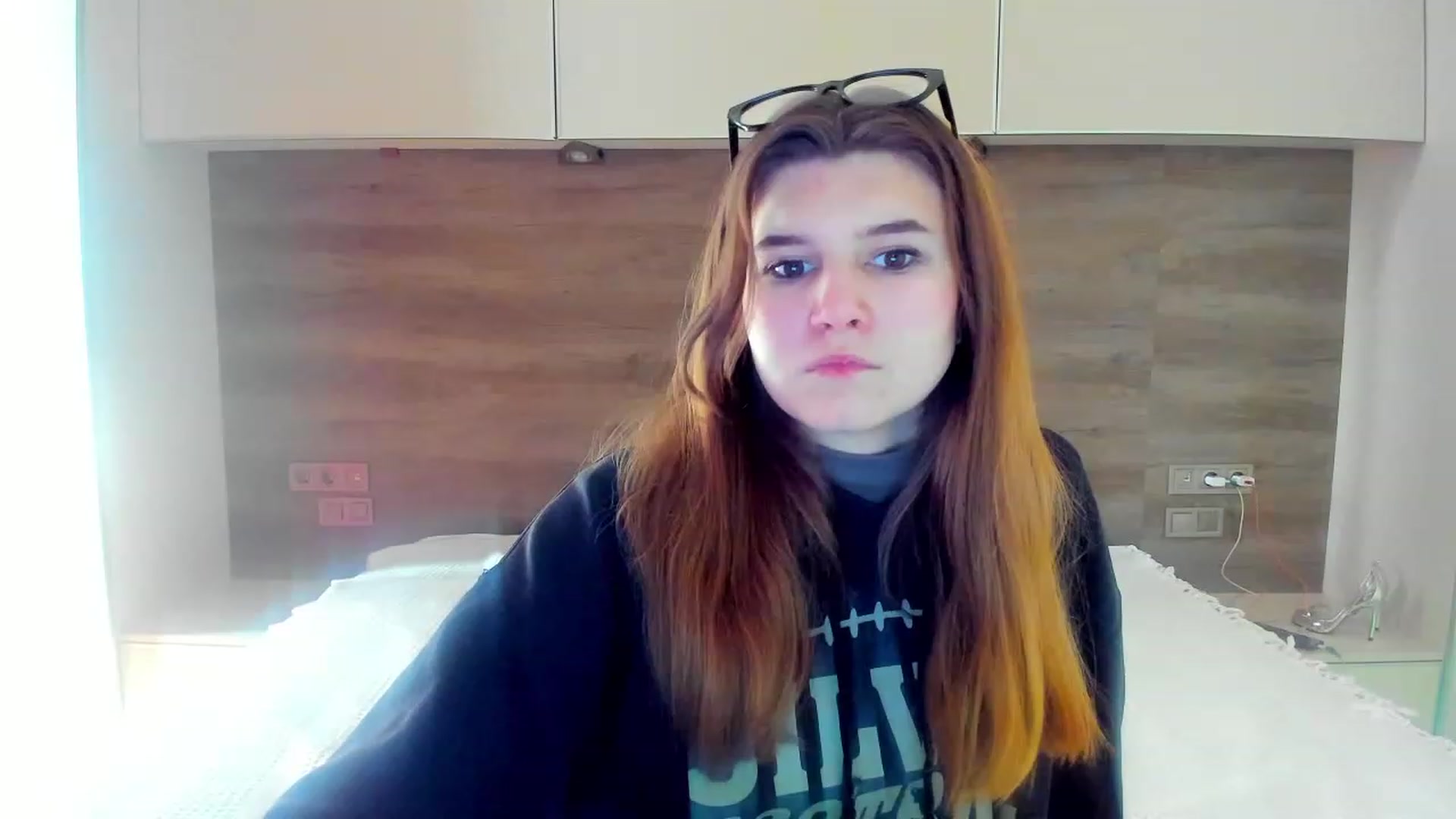 Gallery image thumbnail from Kellie_Barry's myfreecams stream on, 03/05/2023, 12:21 image 3 of 20