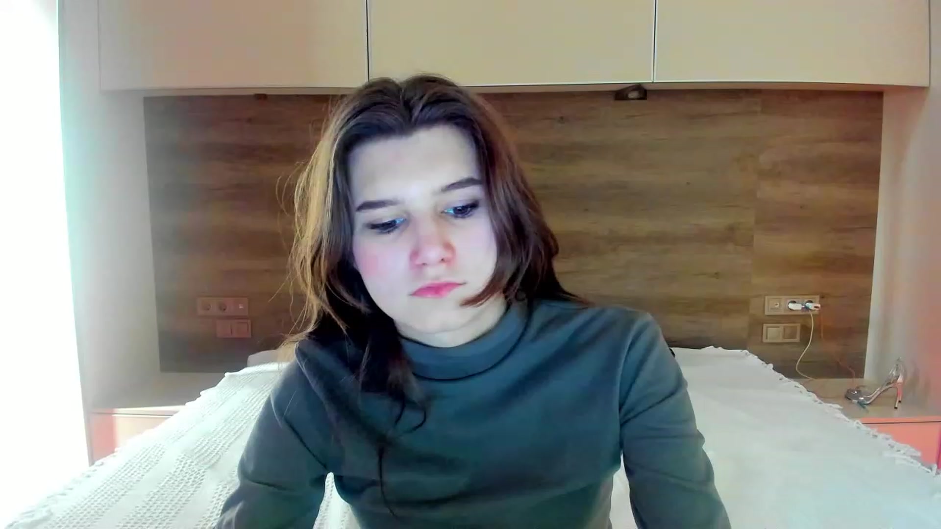 Gallery image thumbnail from Kellie_Barry's myfreecams stream on, 03/05/2023, 12:52 image 16 of 20