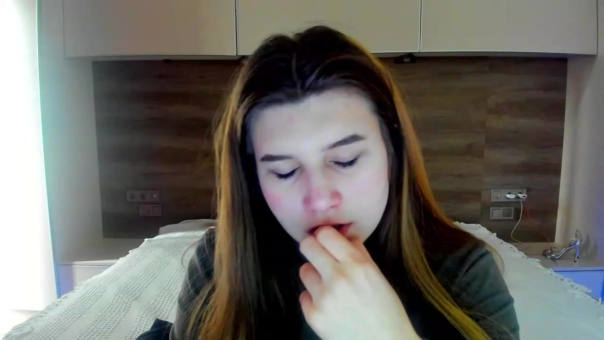 Gallery image thumbnail from Kellie_Barry's myfreecams stream on, 03/05/2023, 12:52 image 14 of 20