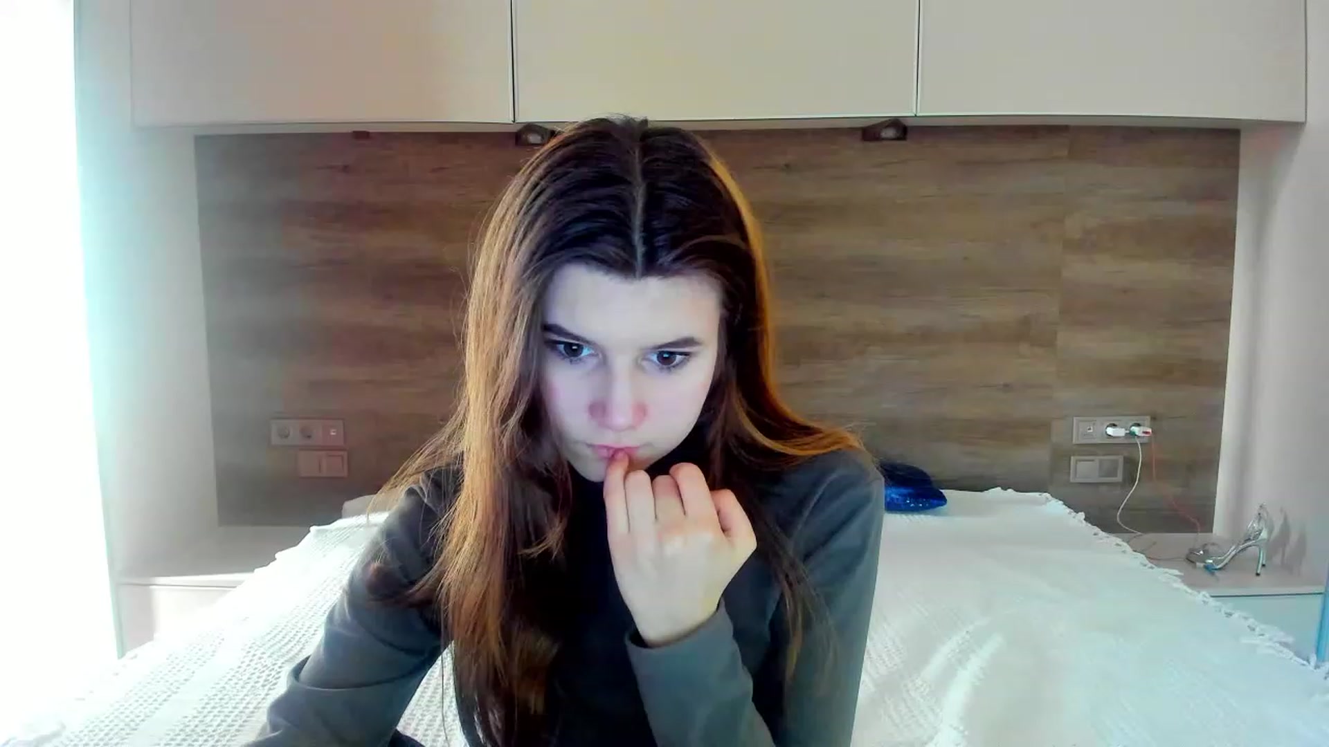 Gallery image thumbnail from Kellie_Barry's myfreecams stream on, 03/05/2023, 12:52 image 6 of 20