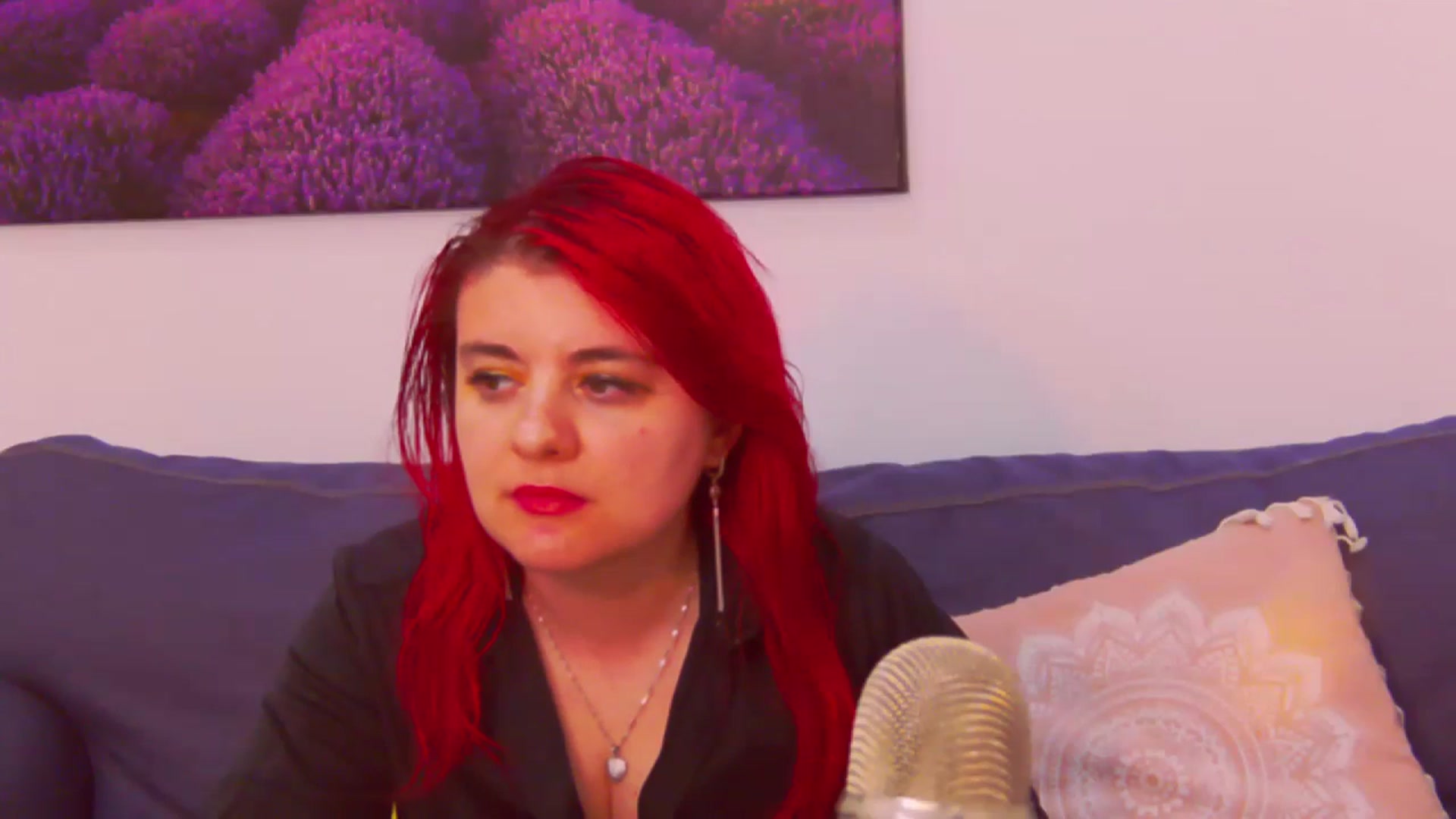 Gallery image thumbnail from Kellsie's myfreecams stream on, 05/03/2024, 10:20 image 15 of 20