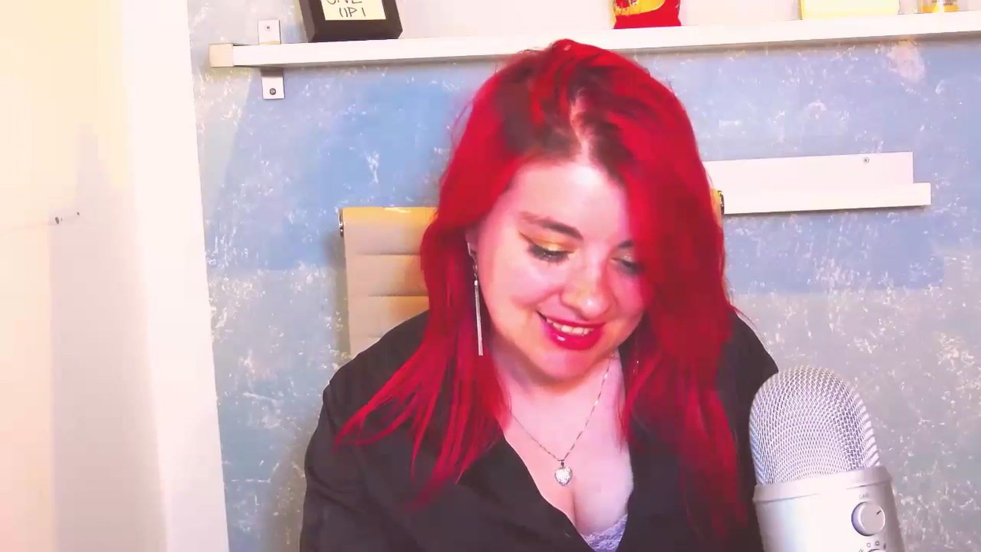 Gallery image thumbnail from Kellsie's myfreecams stream on, 05/04/2024, 09:40 image 2 of 20