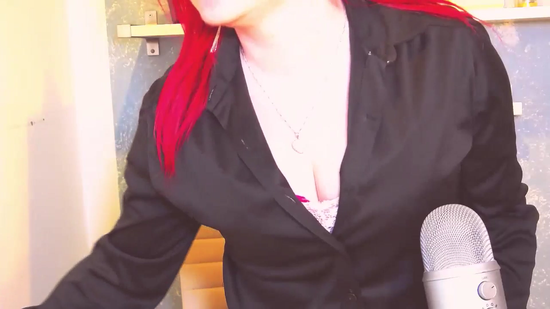 Gallery image thumbnail from Kellsie's myfreecams stream on, 05/04/2024, 09:40 image 4 of 20