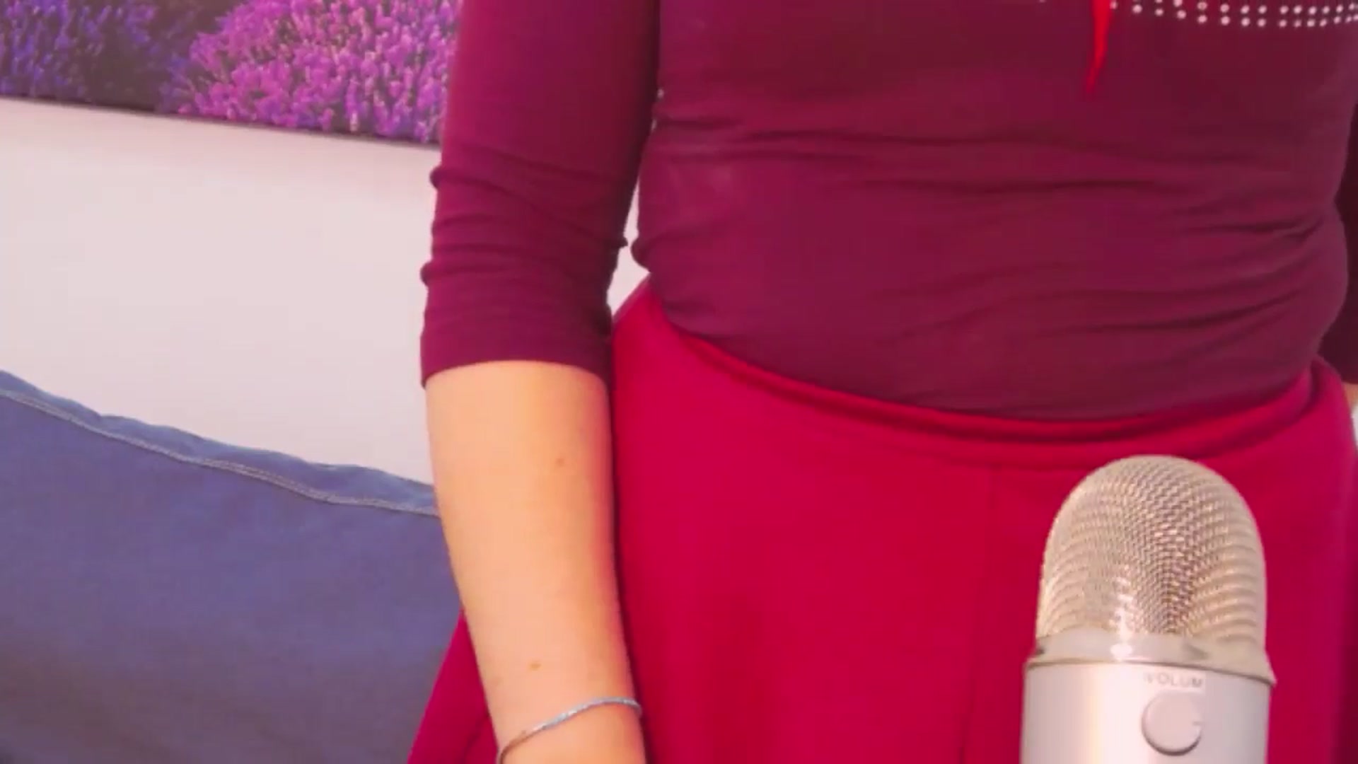 Gallery image thumbnail from Kellsie's myfreecams stream on, 05/08/2024, 11:36 image 19 of 20