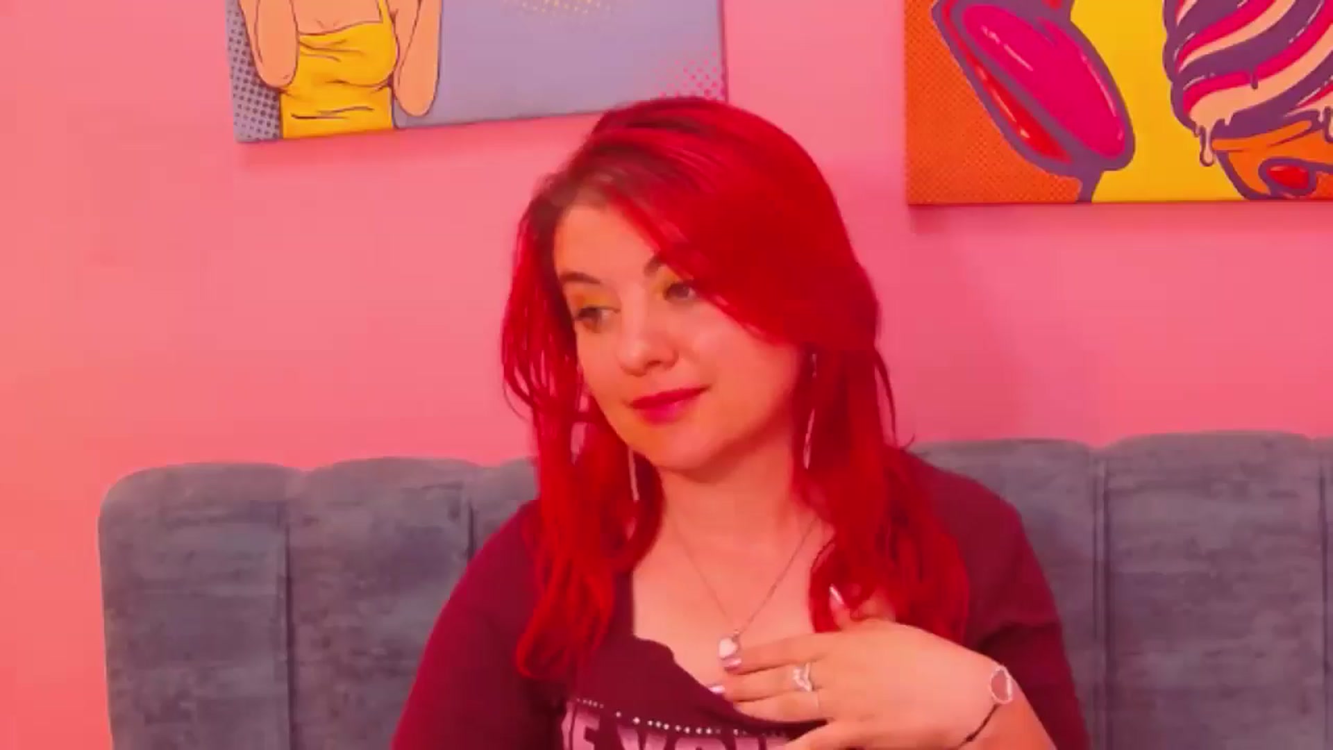 Gallery image thumbnail from Kellsie's myfreecams stream on, 05/10/2024, 07:30 image 6 of 20