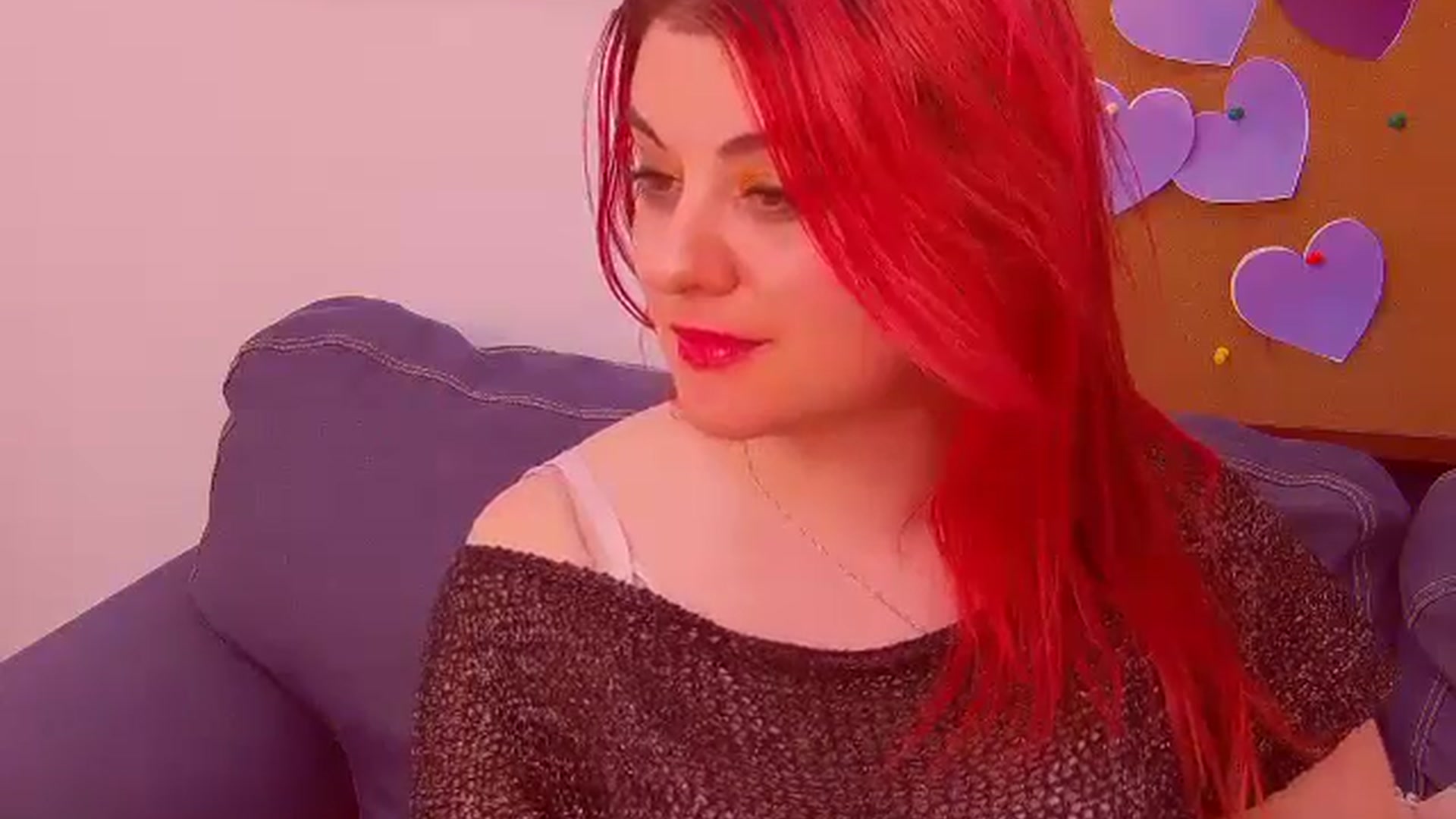 Gallery image thumbnail from Kellsie's myfreecams stream on, 05/17/2024, 11:18 image 3 of 20