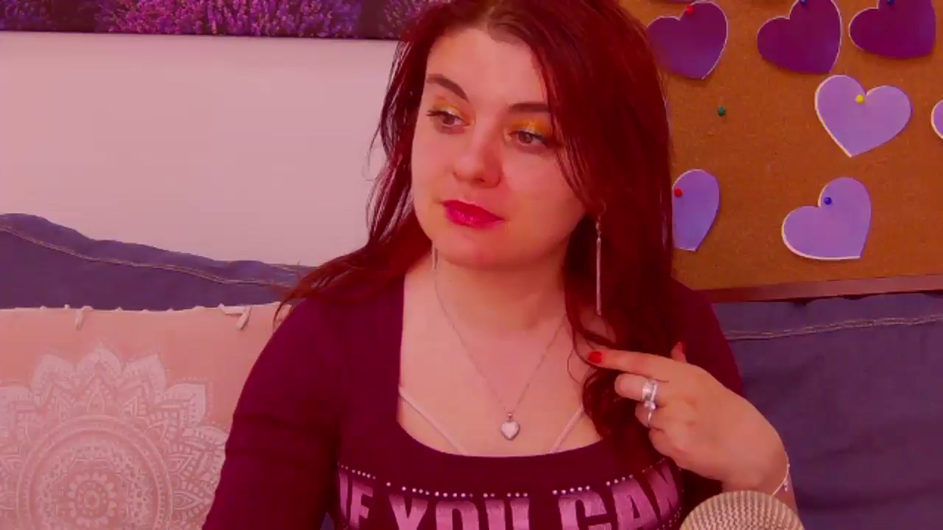Gallery image thumbnail from Kellsie's myfreecams stream on, 05/22/2024, 10:51 image 1 of 20