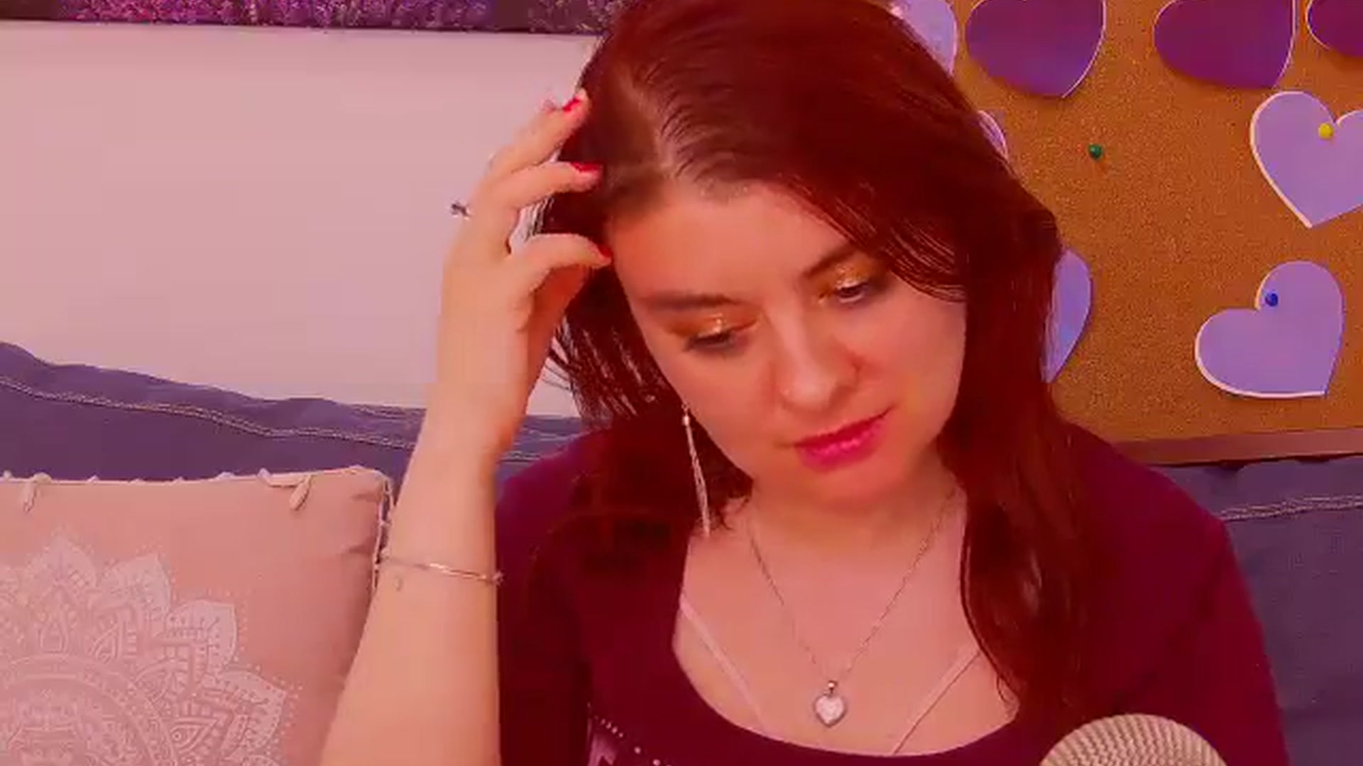 Gallery image thumbnail from Kellsie's myfreecams stream on, 05/22/2024, 12:03 image 7 of 20