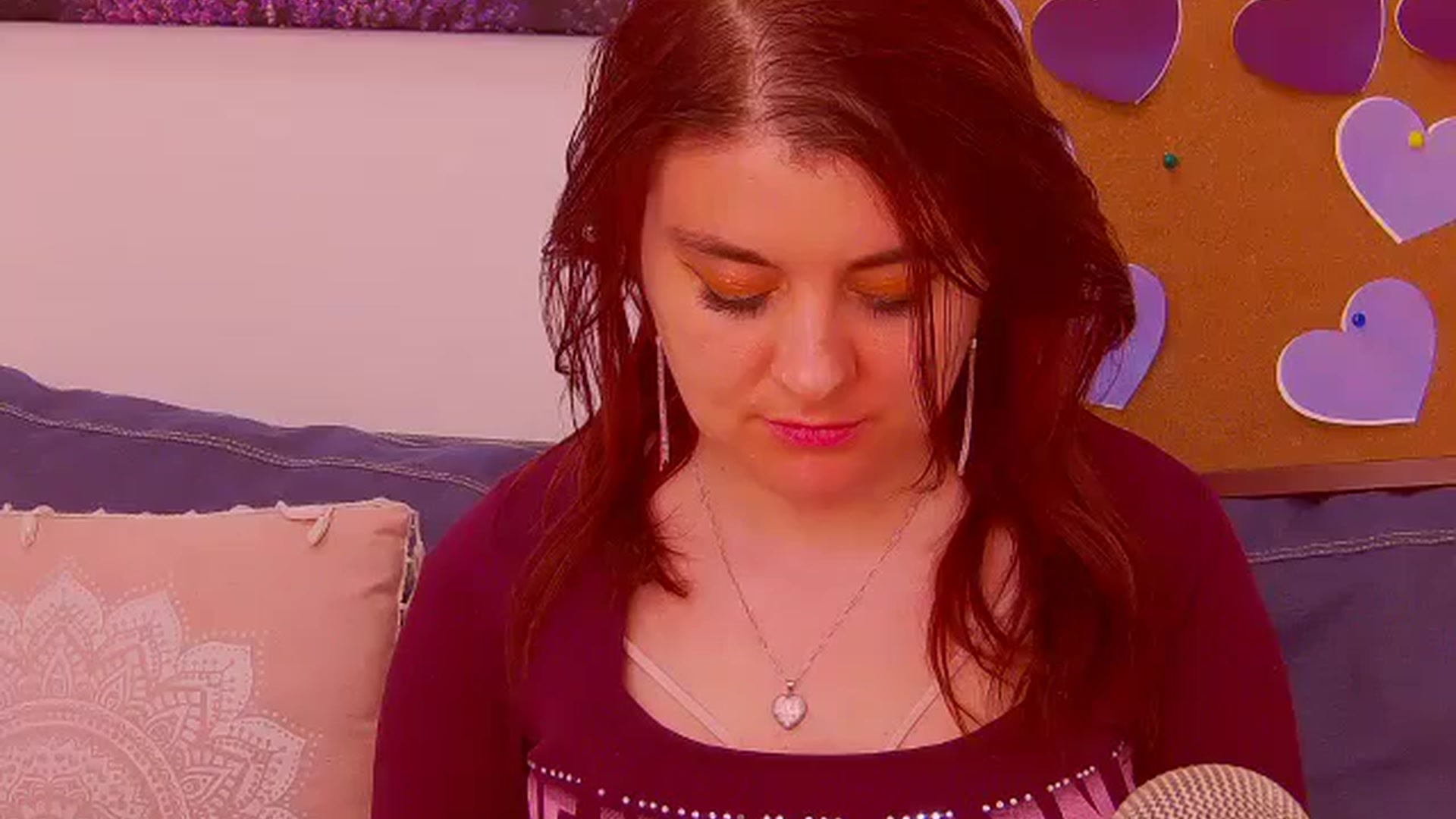 Gallery image thumbnail from Kellsie's myfreecams stream on, 05/22/2024, 12:03 image 14 of 20