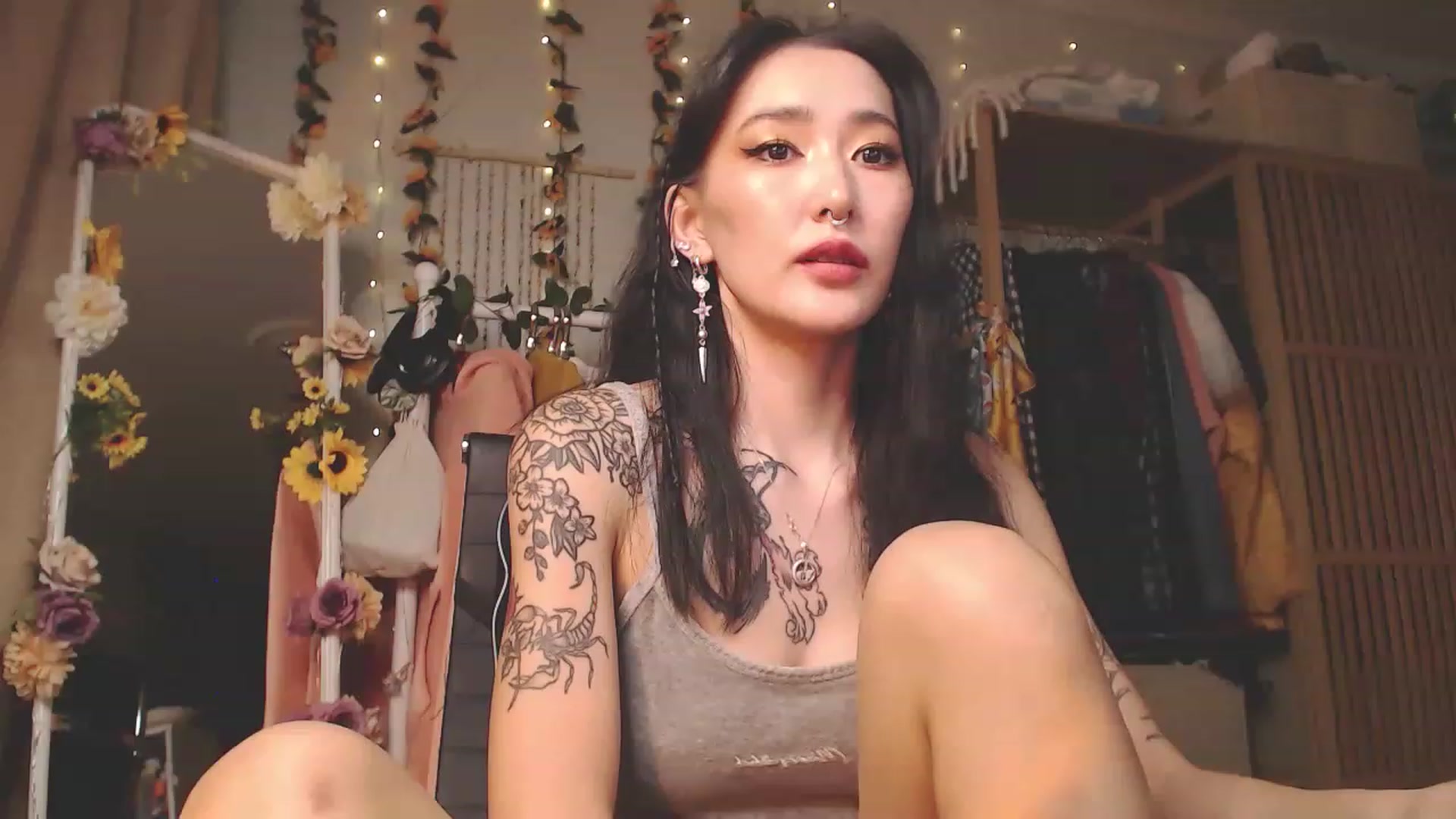 Gallery image thumbnail from KellyAsian's myfreecams stream on, 11/24/2022, 07:57 image 9 of 20