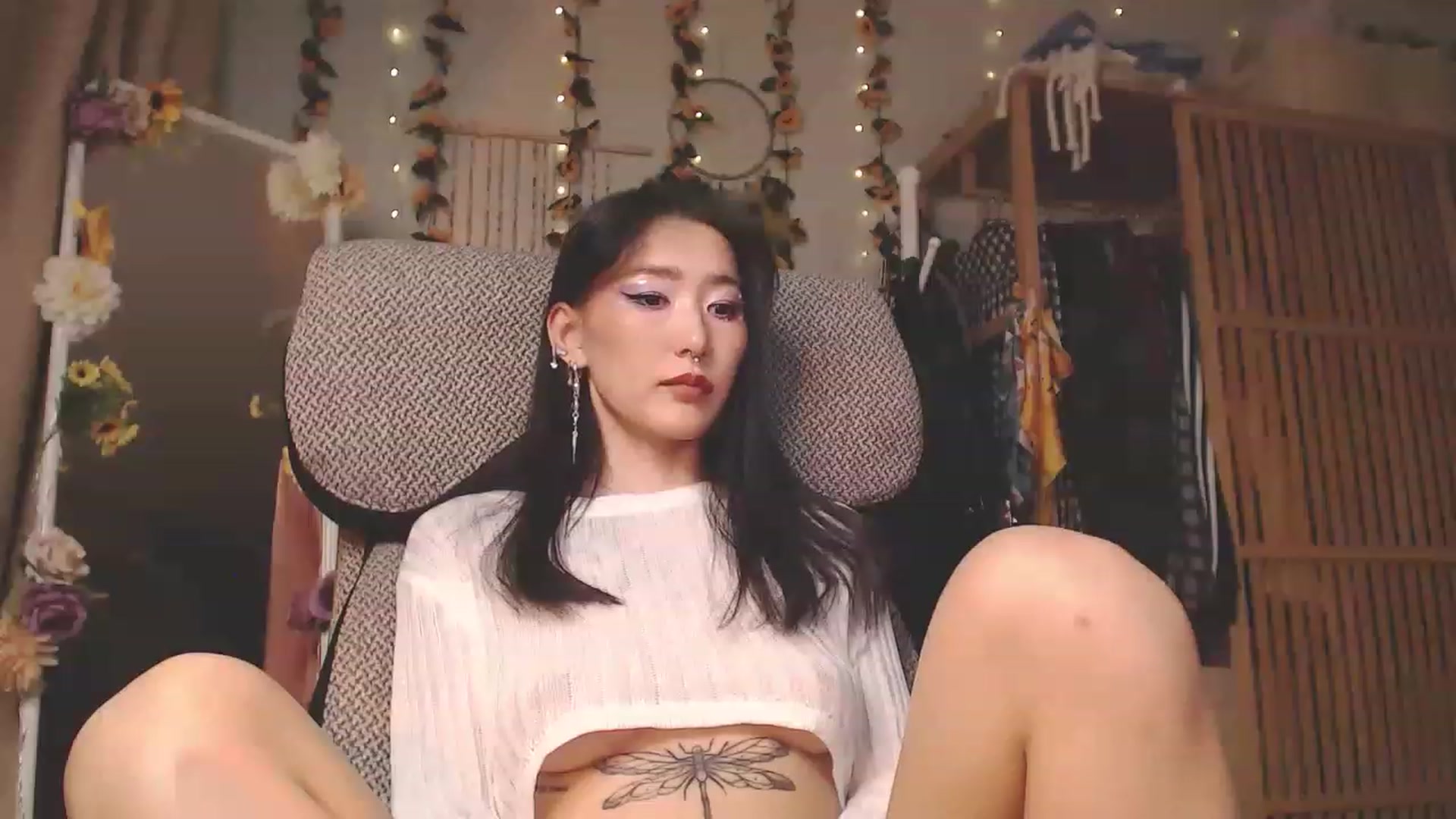 Gallery image thumbnail from KellyAsian's myfreecams stream on, 11/29/2022, 10:06 image 4 of 20