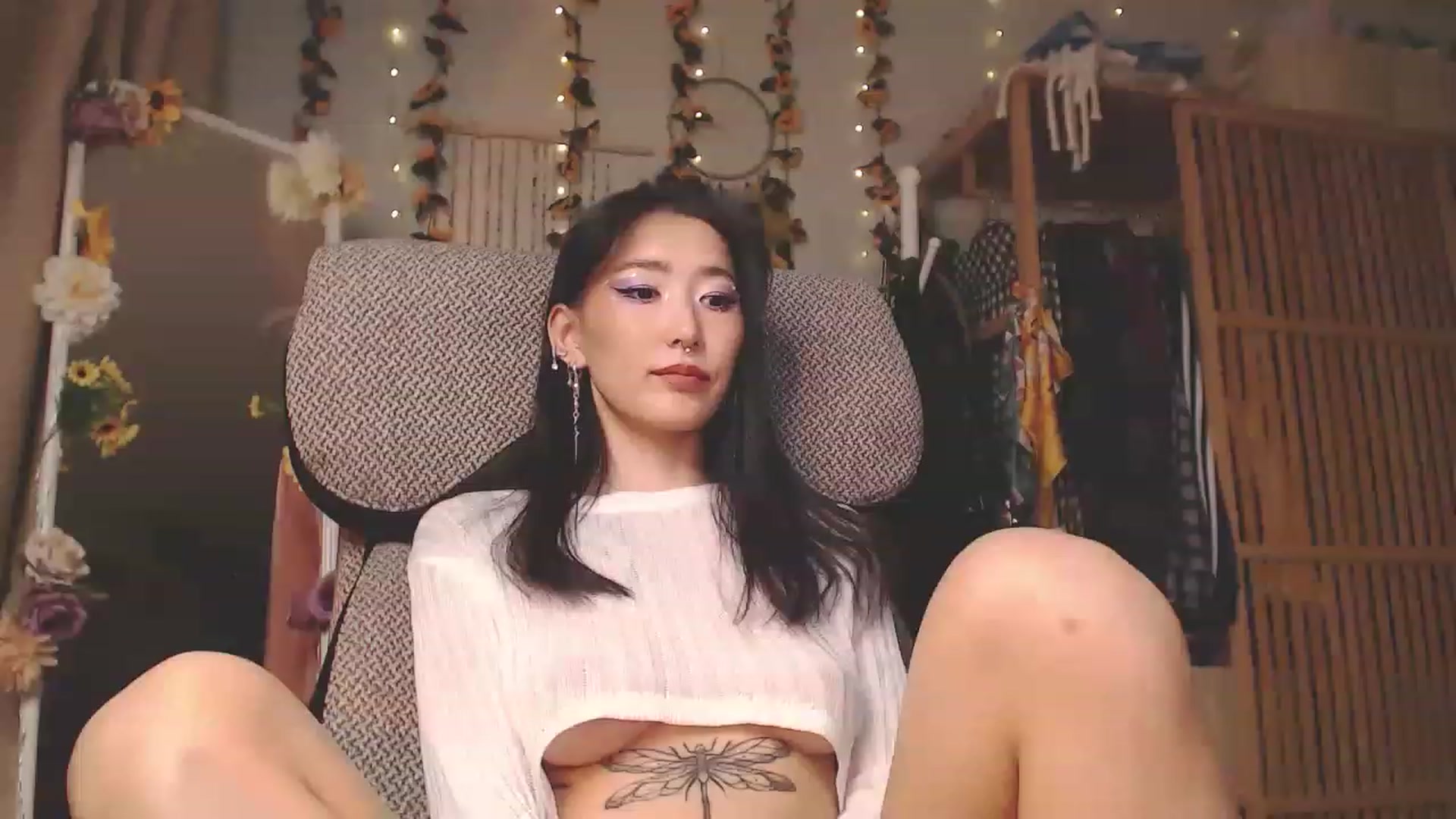 Gallery image thumbnail from KellyAsian's myfreecams stream on, 11/29/2022, 10:06 image 2 of 20