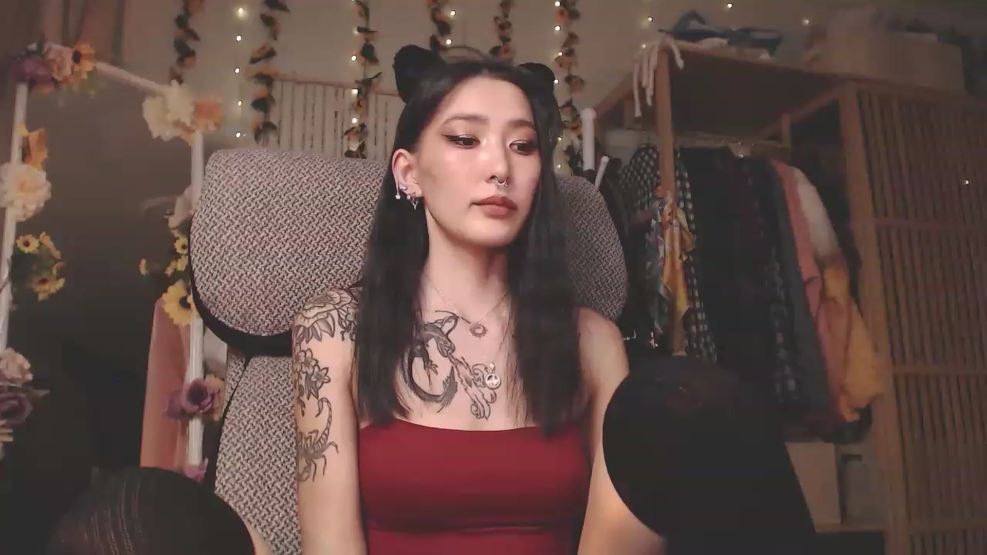 Gallery image thumbnail from KellyAsian's myfreecams stream on, 12/02/2022, 09:23 image 2 of 20