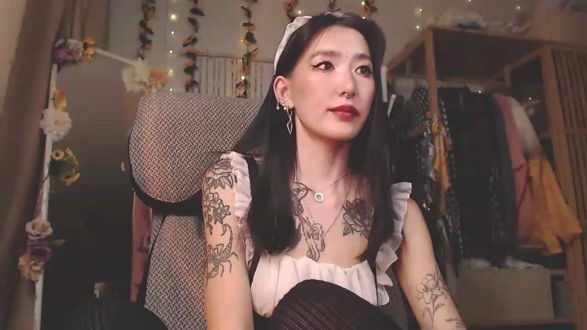 Gallery image thumbnail from KellyAsian's myfreecams stream on, 12/12/2022, 17:56 image 20 of 20