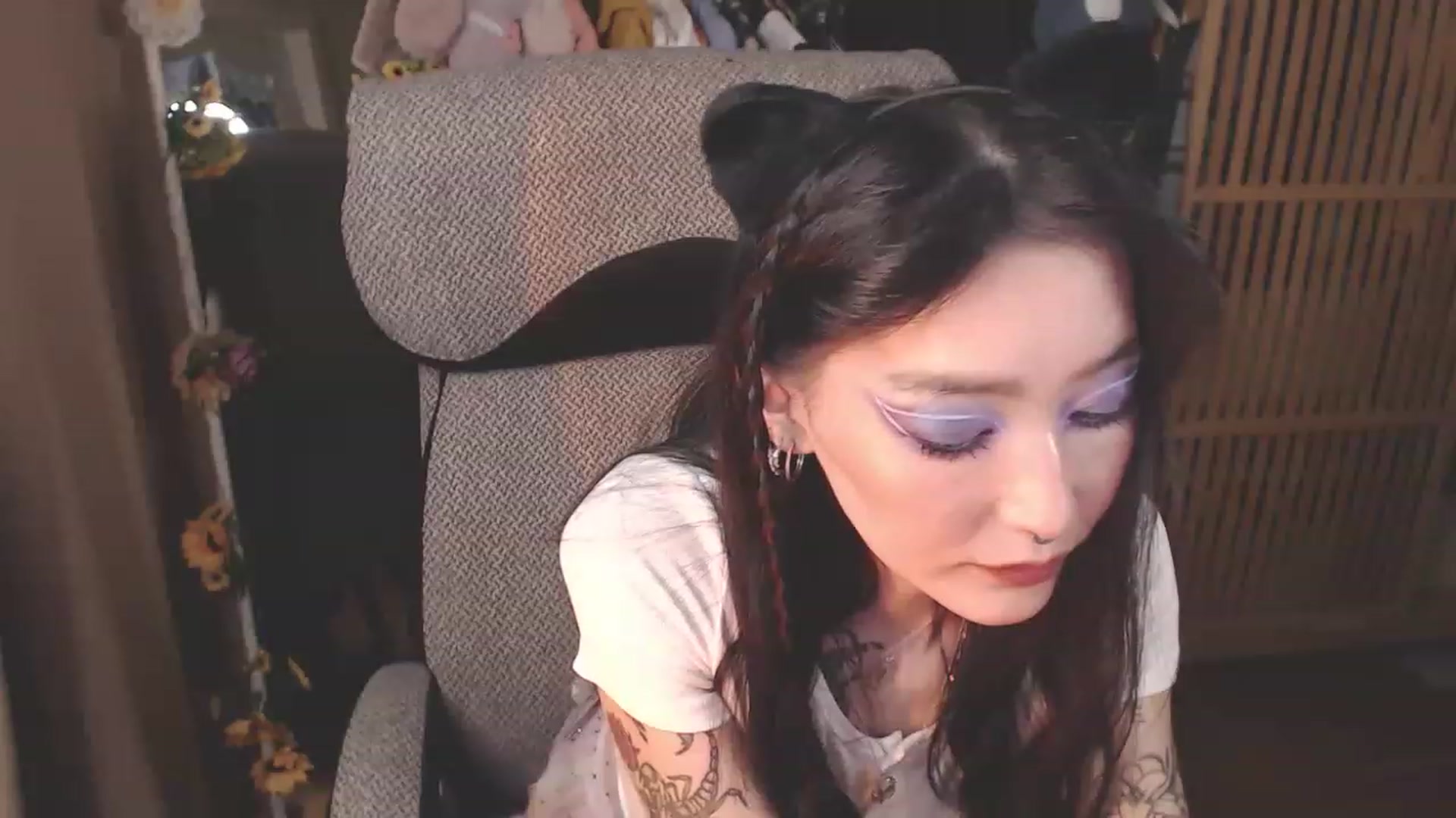 Gallery image thumbnail from KellyAsian's myfreecams stream on, 02/24/2023, 10:08 image 4 of 20