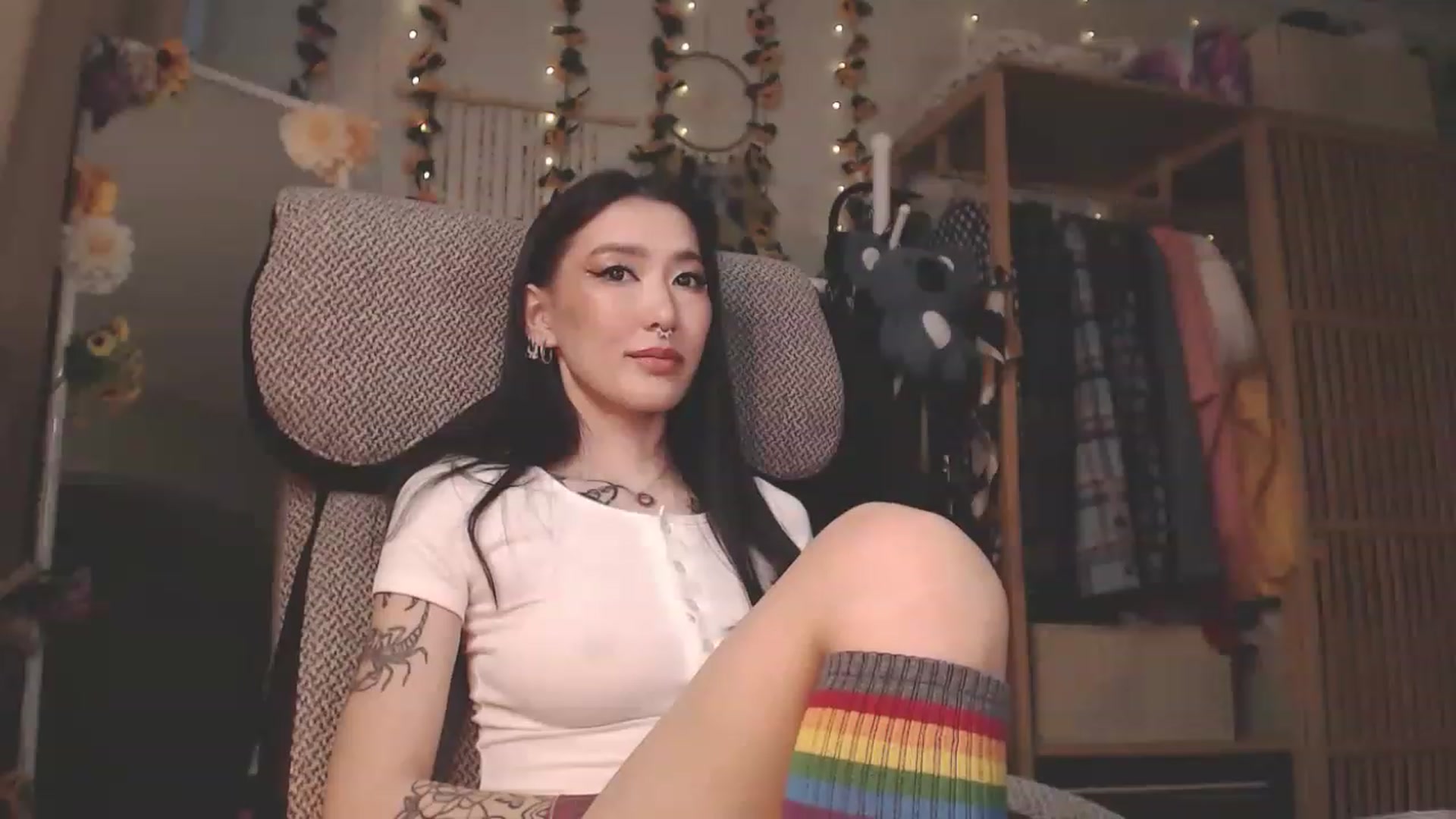 Gallery image thumbnail from KellyAsian's myfreecams stream on, 02/28/2023, 12:03 image 19 of 20