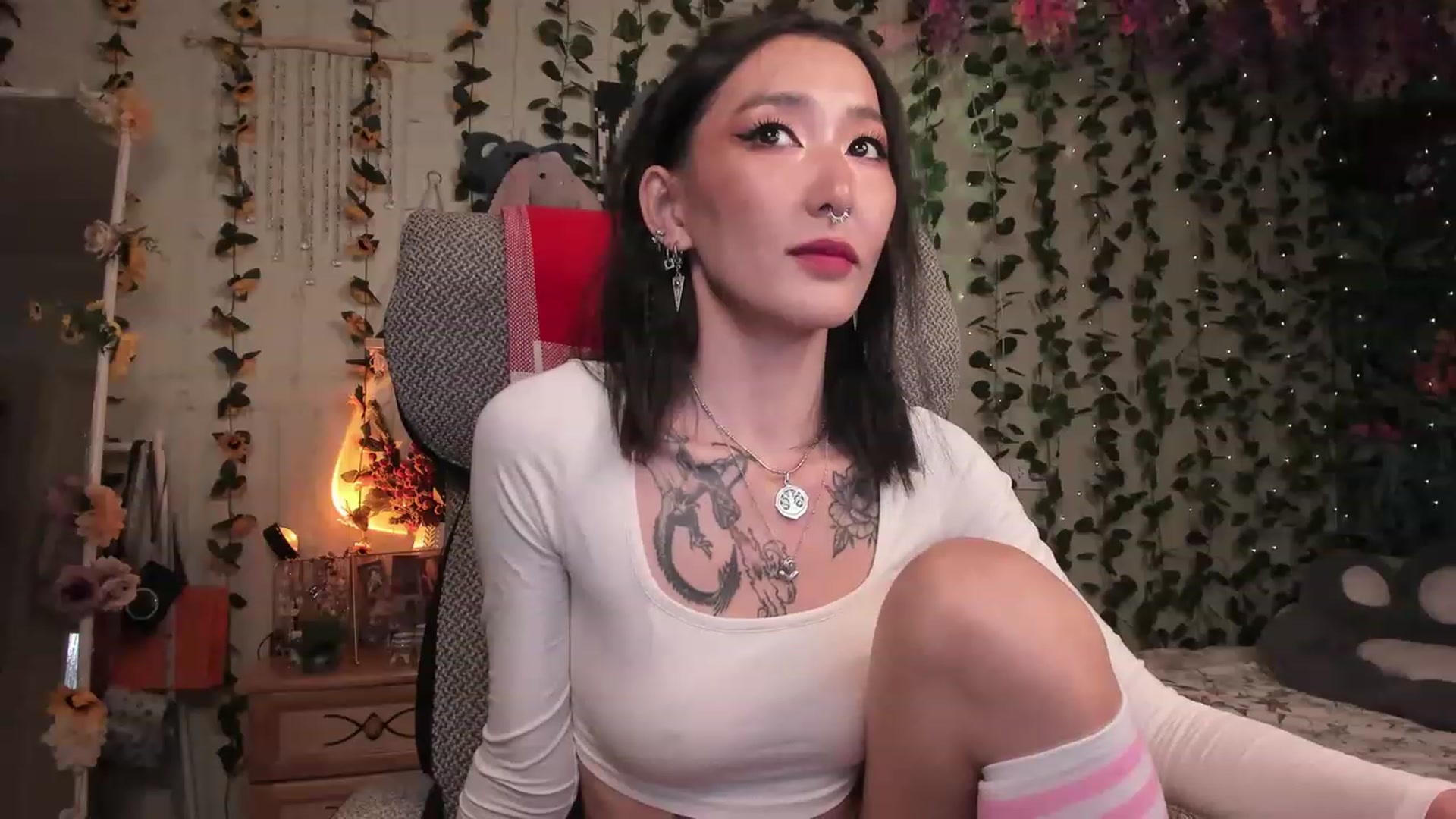 Gallery image thumbnail from KellyAsian's myfreecams stream on, 07/11/2023, 07:57 image 5 of 20