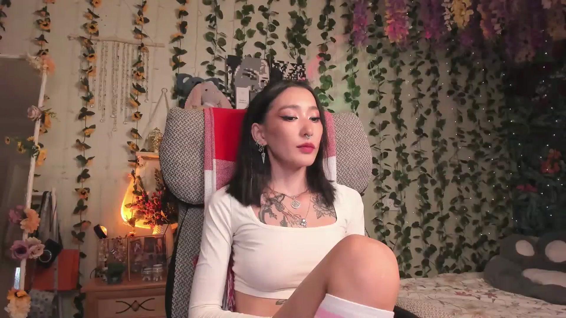 Gallery image thumbnail from KellyAsian's myfreecams stream on, 07/11/2023, 08:51 image 4 of 20
