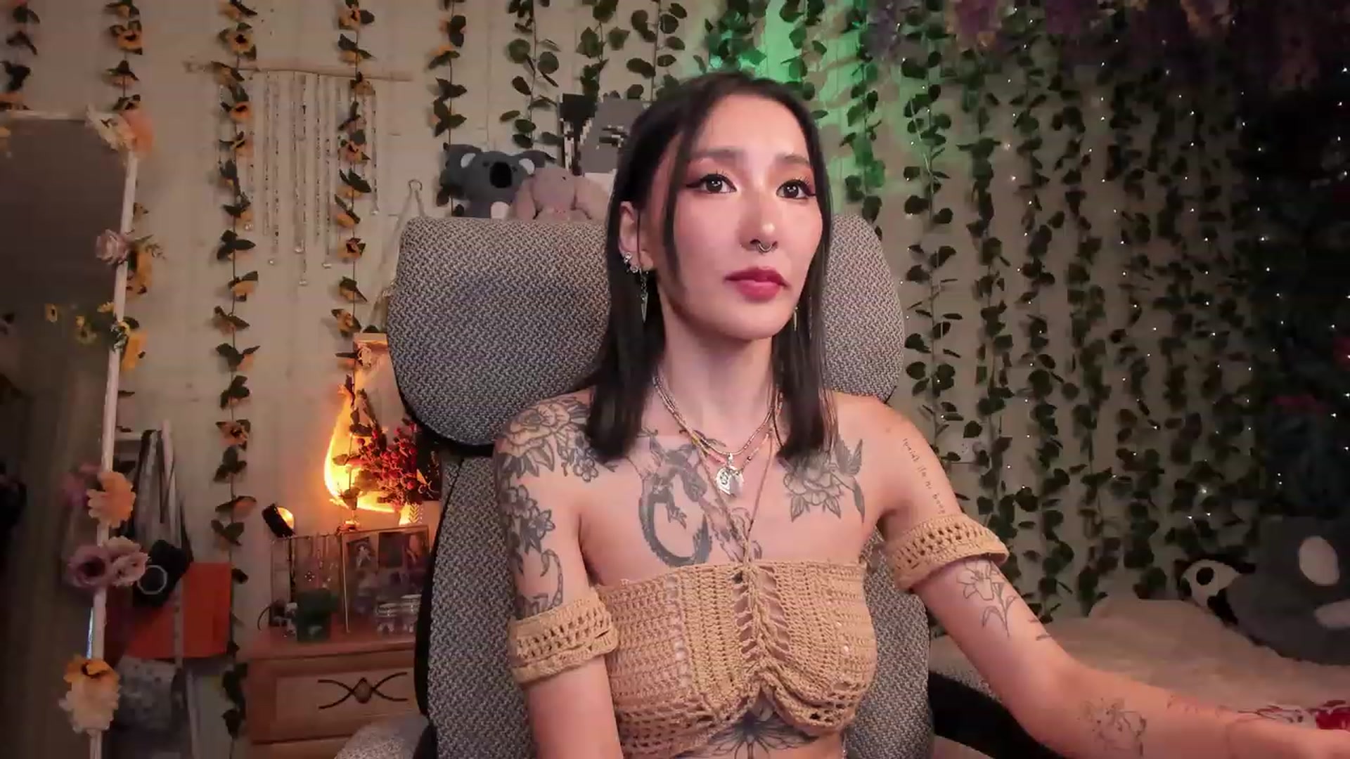 Gallery image thumbnail from KellyAsian's myfreecams stream on, 07/13/2023, 18:58 image 3 of 20