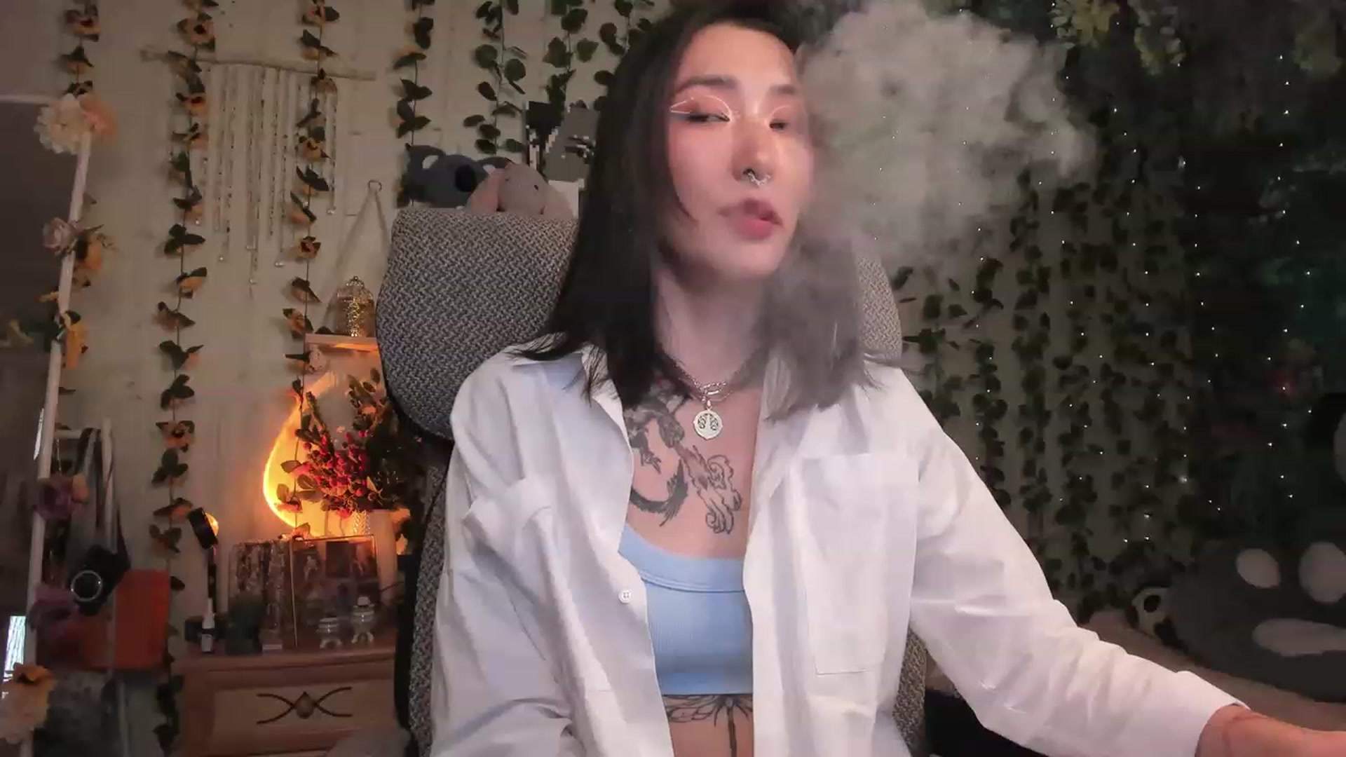 Gallery image thumbnail from KellyAsian's myfreecams stream on, 07/26/2023, 08:00 image 5 of 20