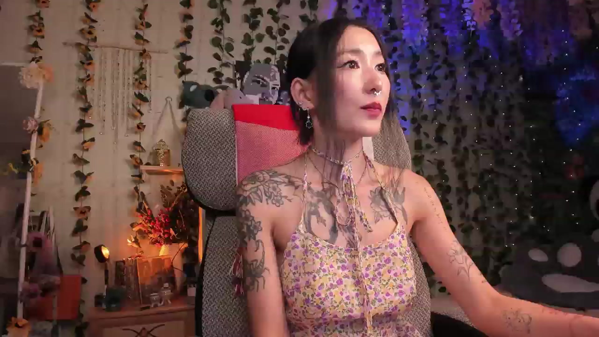 Gallery image thumbnail from KellyAsian's myfreecams stream on, 07/29/2023, 20:23 image 7 of 20