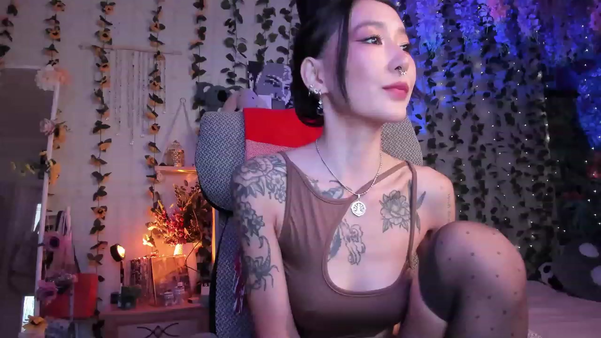 Gallery image thumbnail from KellyAsian's myfreecams stream on, 07/31/2023, 12:48 image 1 of 20