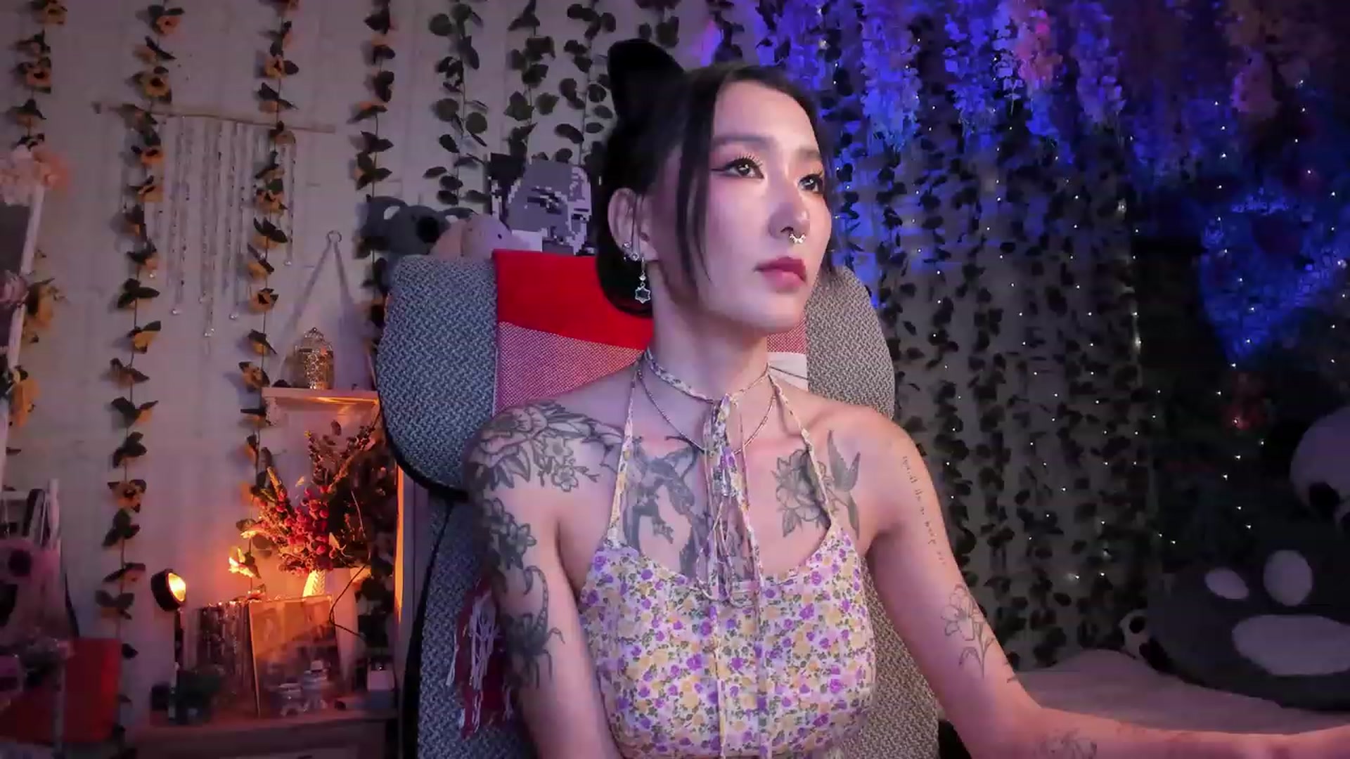 Gallery image thumbnail from KellyAsian's myfreecams stream on, 07/31/2023, 14:48 image 13 of 20