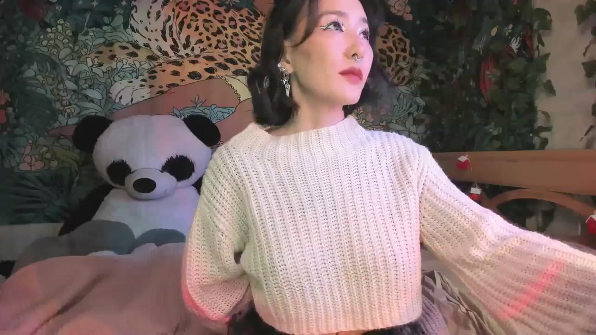 Gallery image thumbnail from KellyAsian's myfreecams stream on, 11/20/2023, 10:02 image 18 of 20