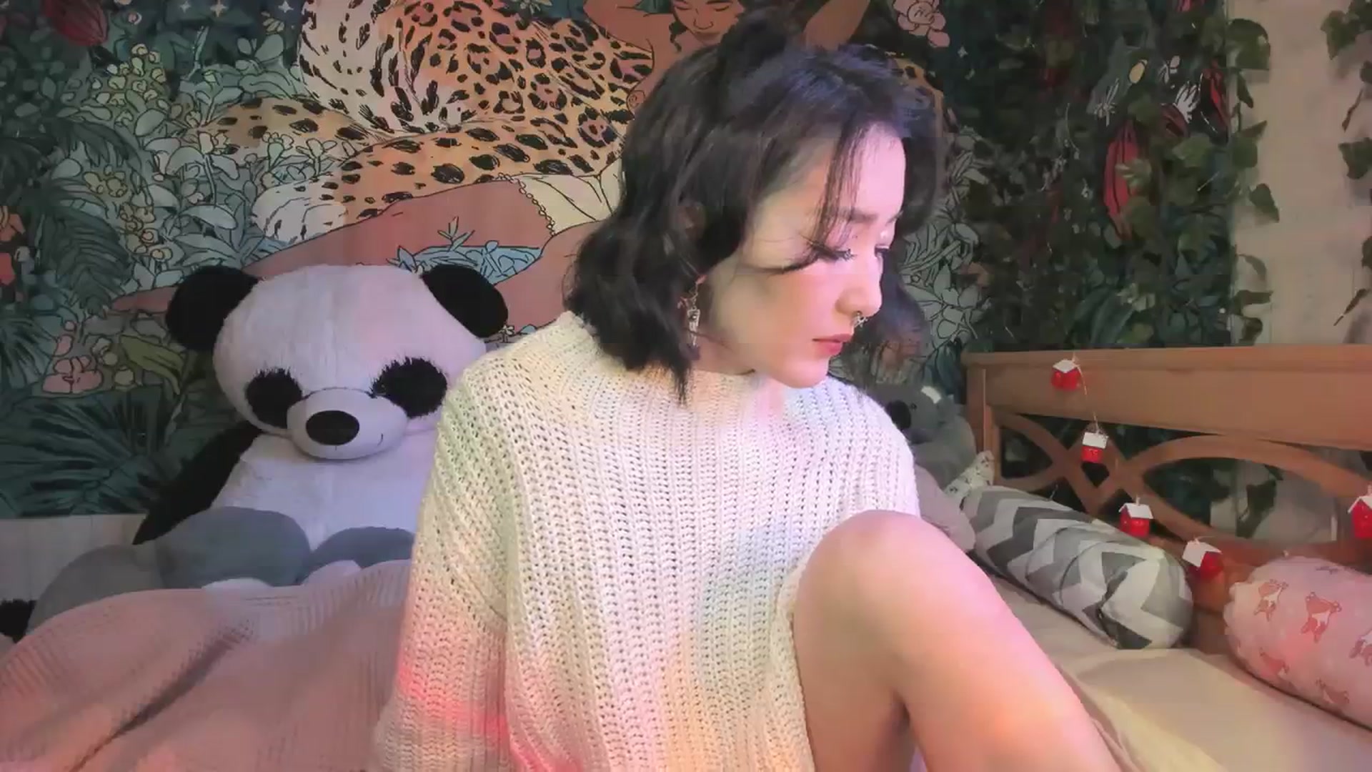 Gallery image thumbnail from KellyAsian's myfreecams stream on, 11/20/2023, 10:02 image 8 of 20