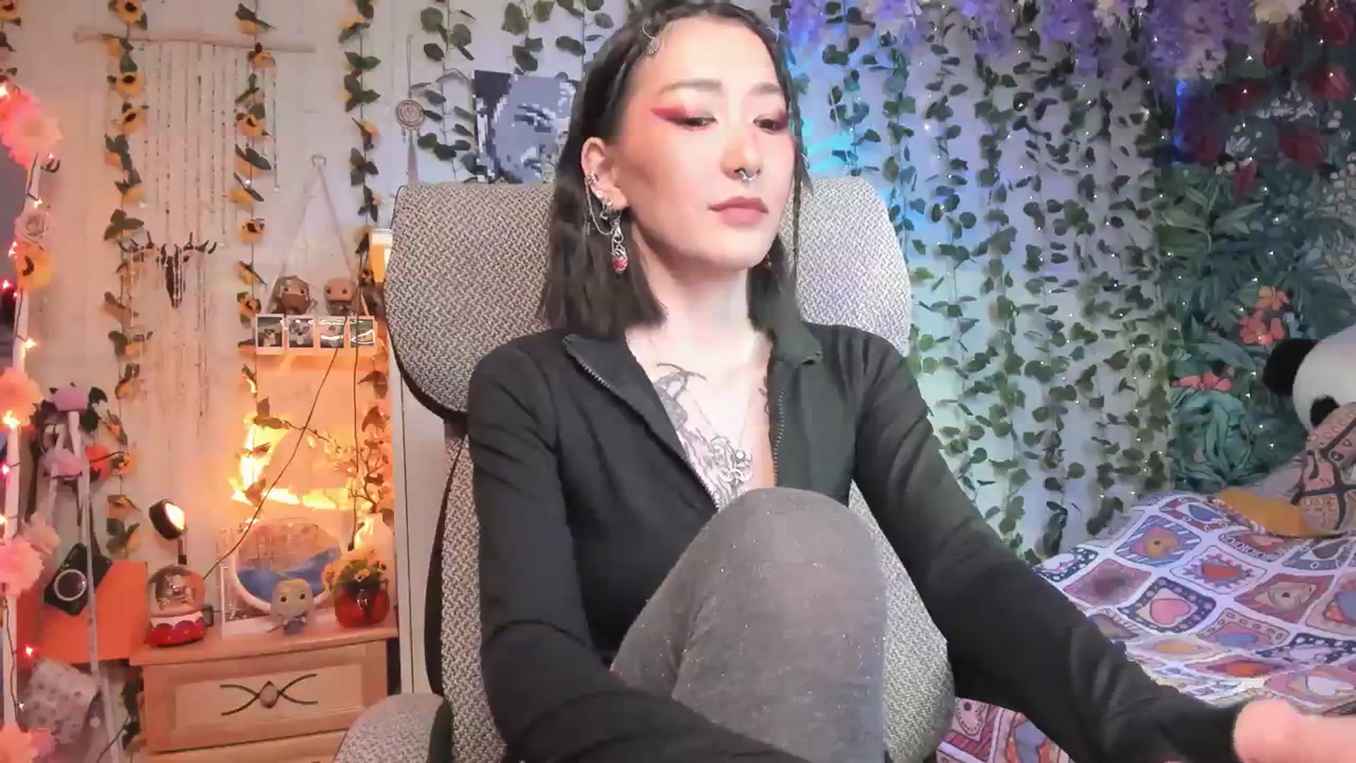 Gallery image thumbnail from KellyAsian's myfreecams stream on, 01/08/2024, 08:07 image 8 of 20
