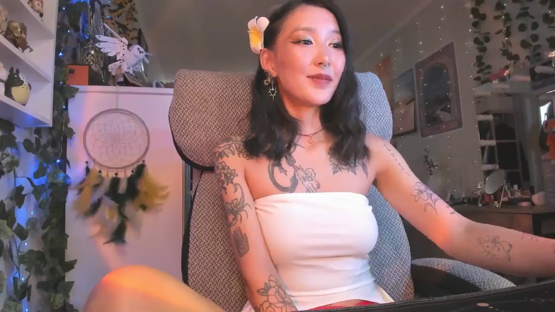 Gallery image thumbnail from KellyAsian's myfreecams stream on, 07/24/2024, 07:28 image 18 of 20
