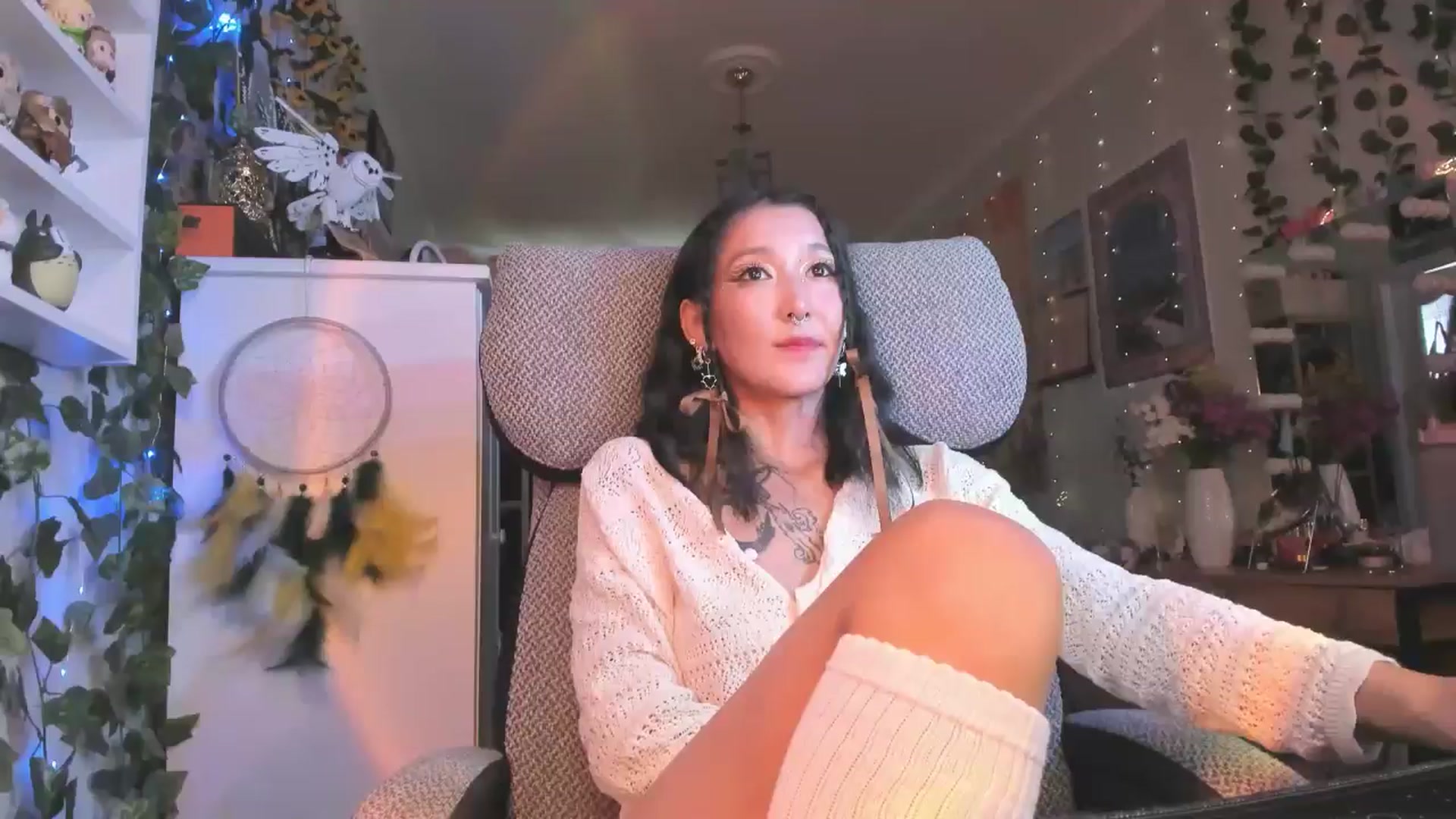 Gallery image thumbnail from KellyAsian's myfreecams stream on, 07/29/2024, 10:02 image 20 of 20