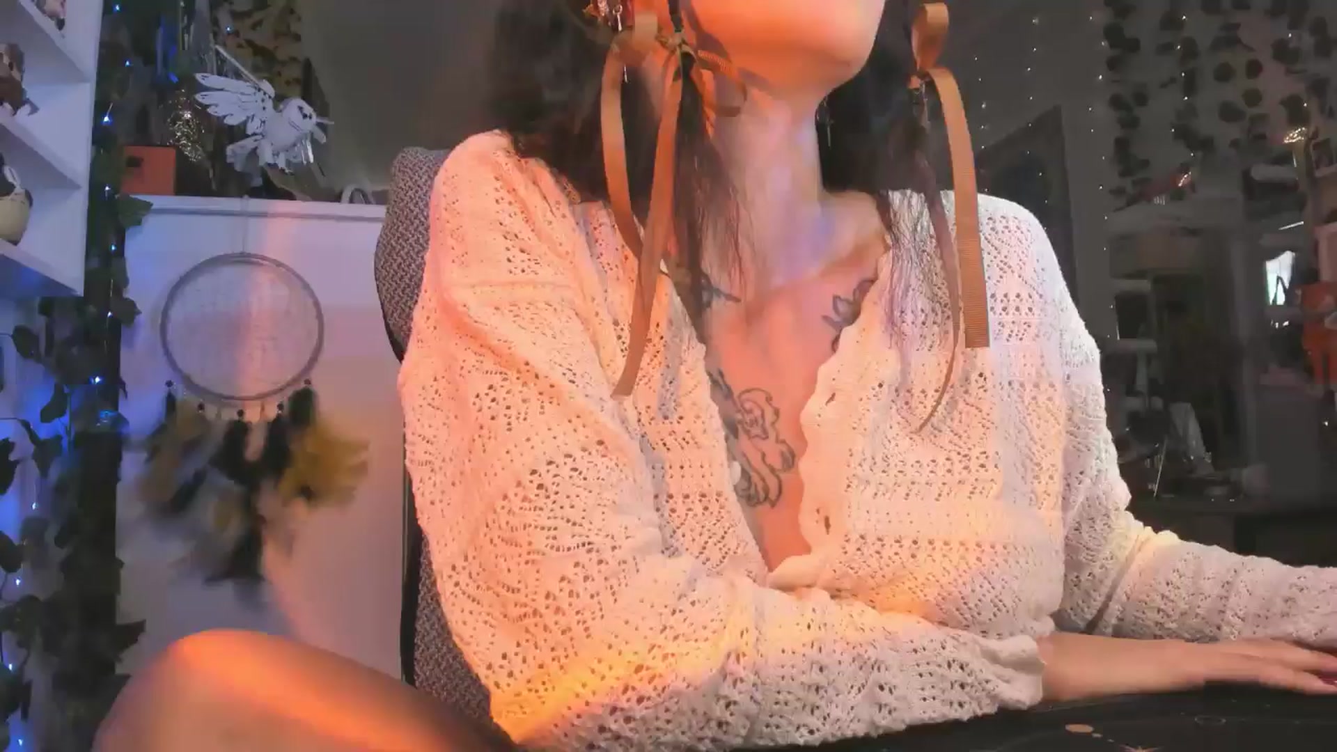 Gallery image thumbnail from KellyAsian's myfreecams stream on, 07/29/2024, 10:02 image 8 of 20