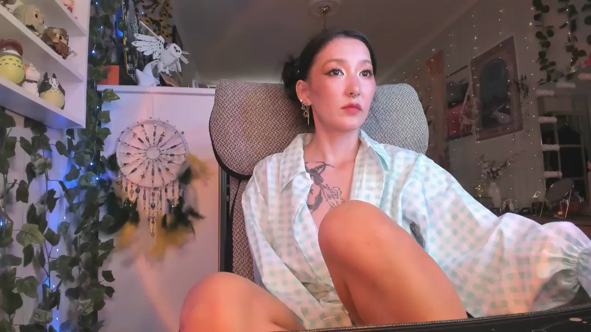 Gallery image thumbnail from KellyAsian's myfreecams stream on, 09/03/2024, 07:46 image 18 of 20