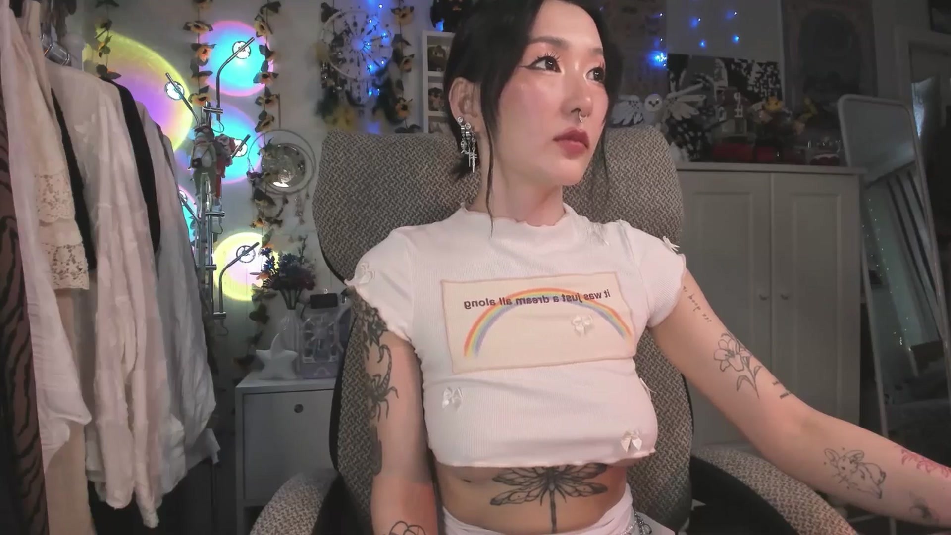 Gallery image thumbnail from KellyAsian's myfreecams stream on, 03/13/2025, 08:19 image 8 of 20