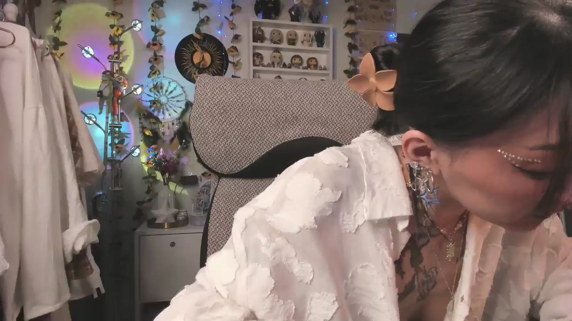 Gallery image thumbnail from KellyAsian's myfreecams stream on, 03/26/2025, 08:46 image 18 of 20