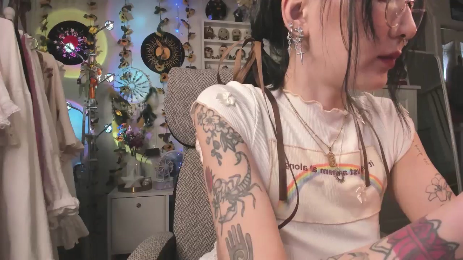 Gallery image thumbnail from KellyAsian's myfreecams stream on, 03/31/2025, 08:14 image 20 of 20