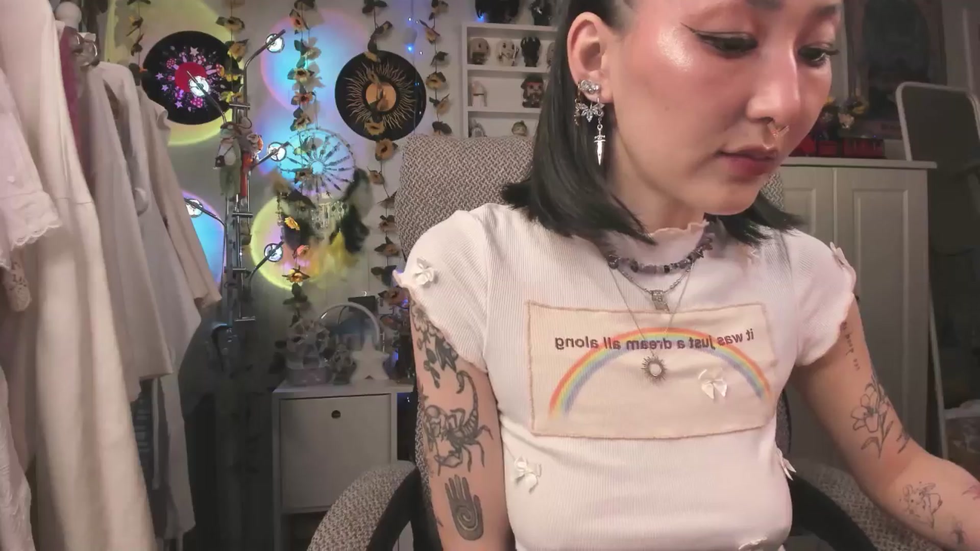 Gallery image thumbnail from KellyAsian's myfreecams stream on, 04/10/2025, 09:46 image 17 of 20