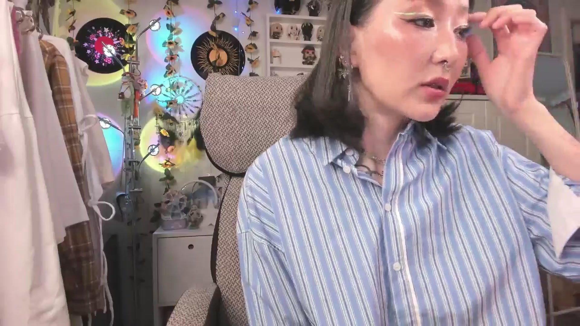 Gallery image thumbnail from KellyAsian's myfreecams stream on, 04/11/2025, 09:52 image 13 of 20