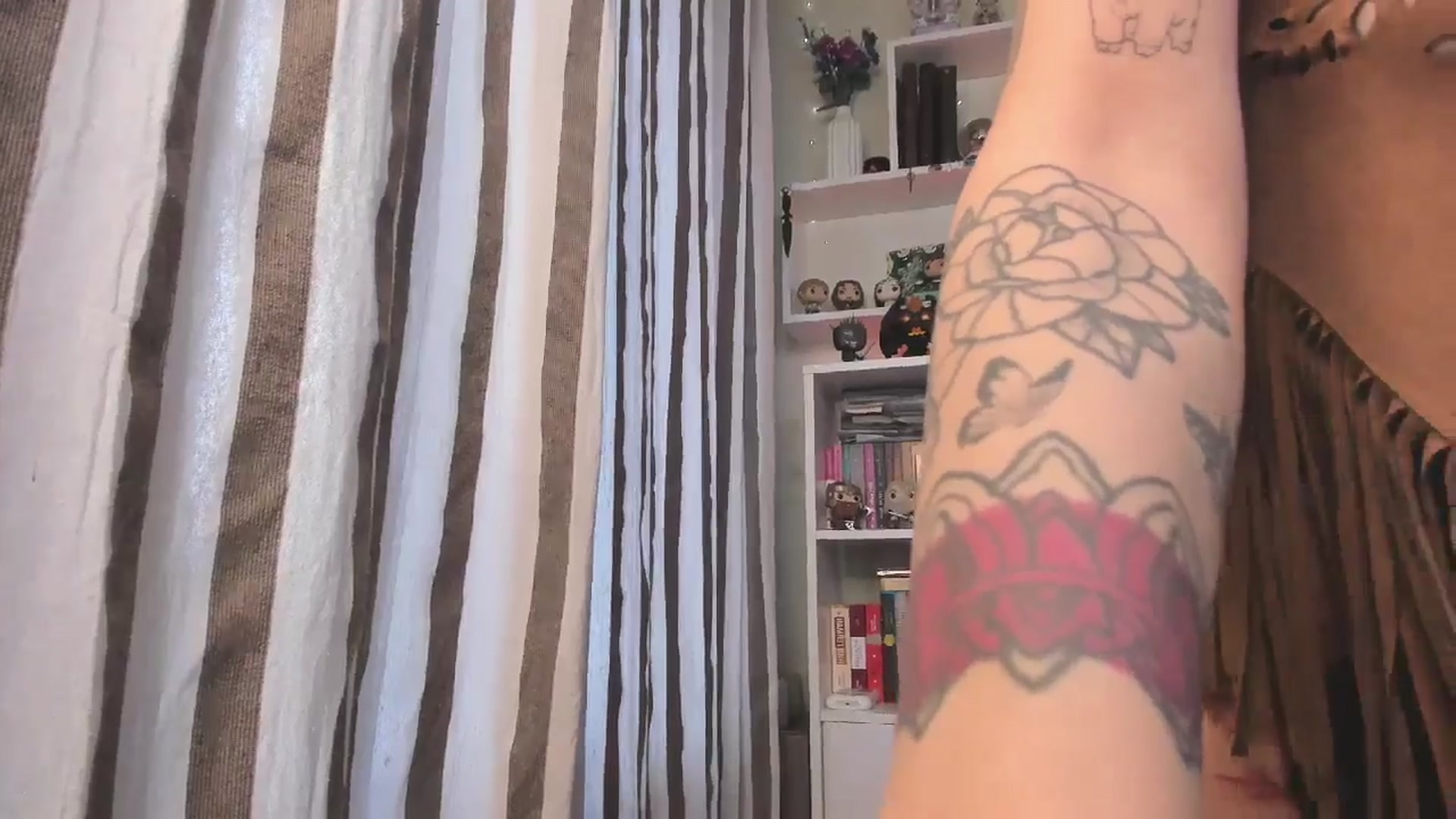 Gallery image thumbnail from KellyAsian's myfreecams stream on, 11/02/2025, 08:16 image 13 of 20
