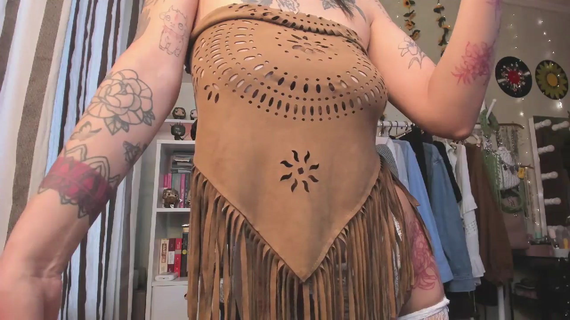Gallery image thumbnail from KellyAsian's myfreecams stream on, 11/02/2025, 08:16 image 6 of 20