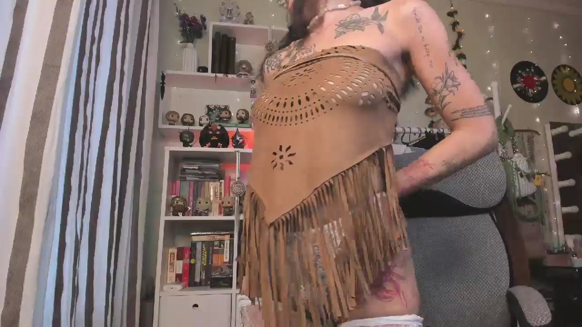 Gallery image thumbnail from KellyAsian's myfreecams stream on, 11/02/2025, 09:33 image 10 of 20