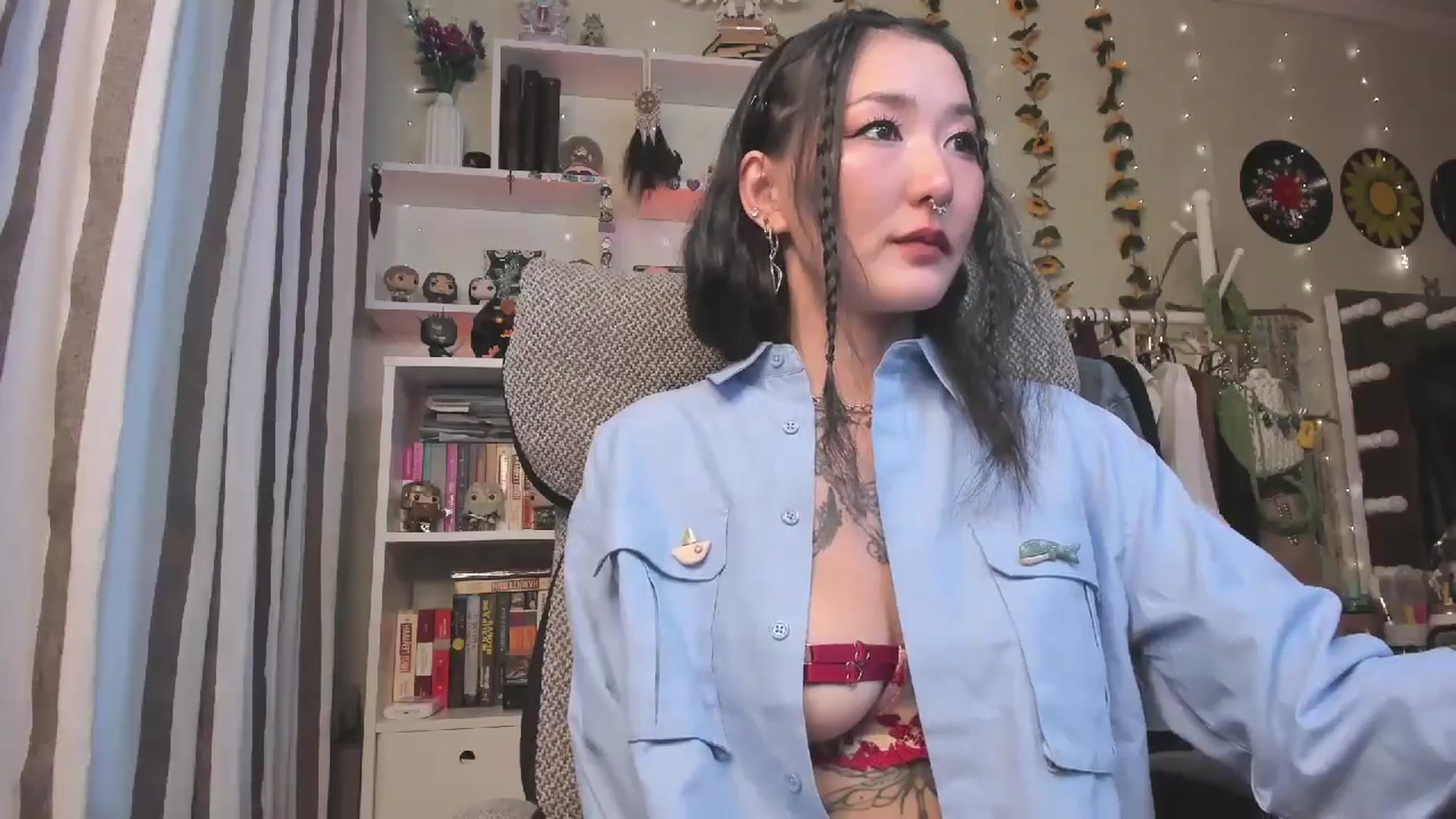 Gallery image thumbnail from KellyAsian's myfreecams stream on, 11/04/2025, 08:58 image 7 of 20