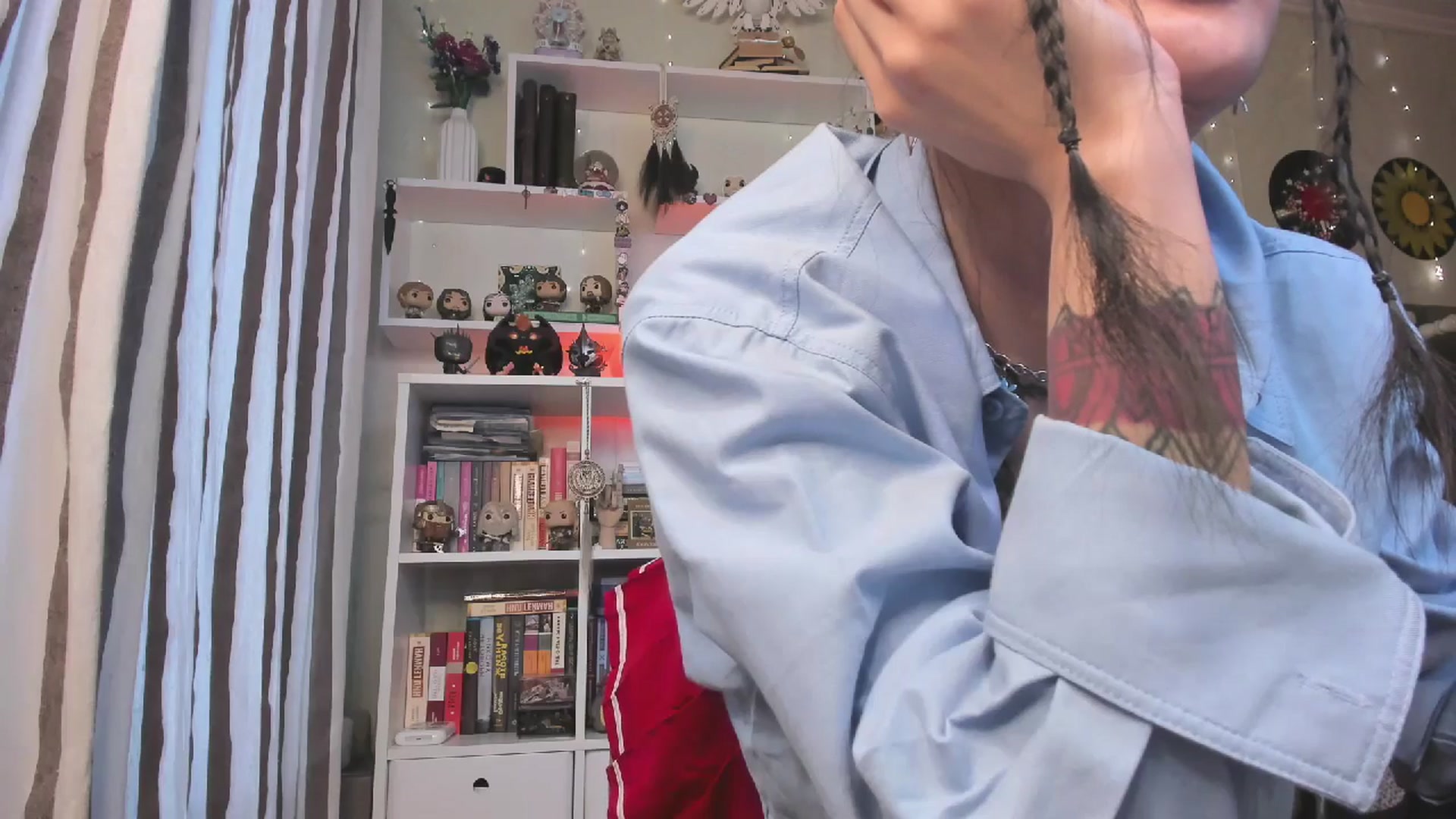 Gallery image thumbnail from KellyAsian's myfreecams stream on, 11/04/2025, 10:20 image 13 of 20