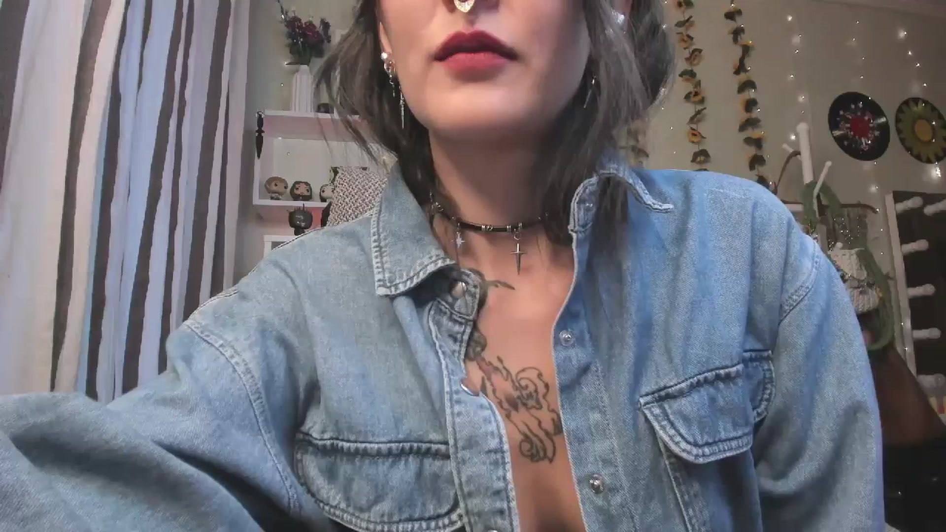 Gallery image thumbnail from KellyAsian's myfreecams stream on, 11/11/2025, 09:24 image 9 of 20