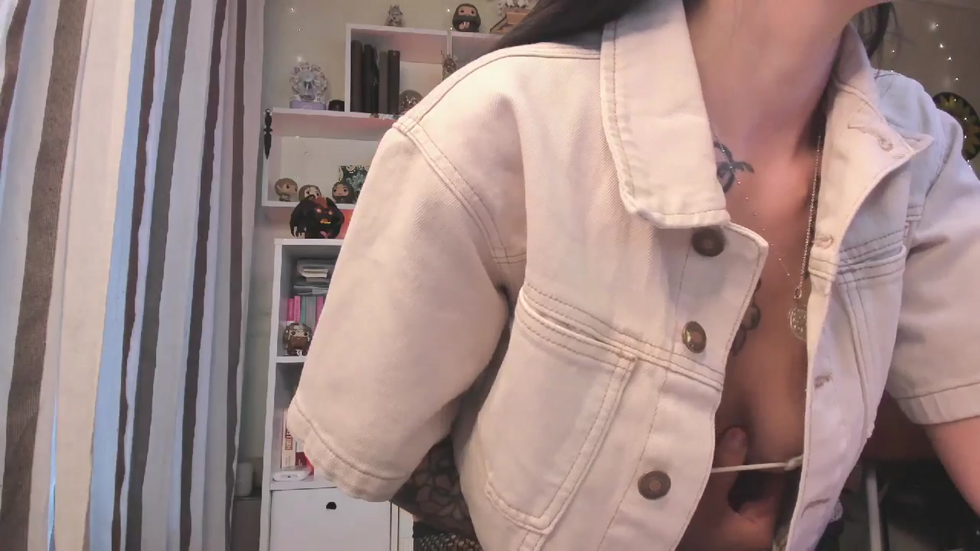 Gallery image thumbnail from KellyAsian's myfreecams stream on, 11/30/2025, 09:32 image 6 of 20