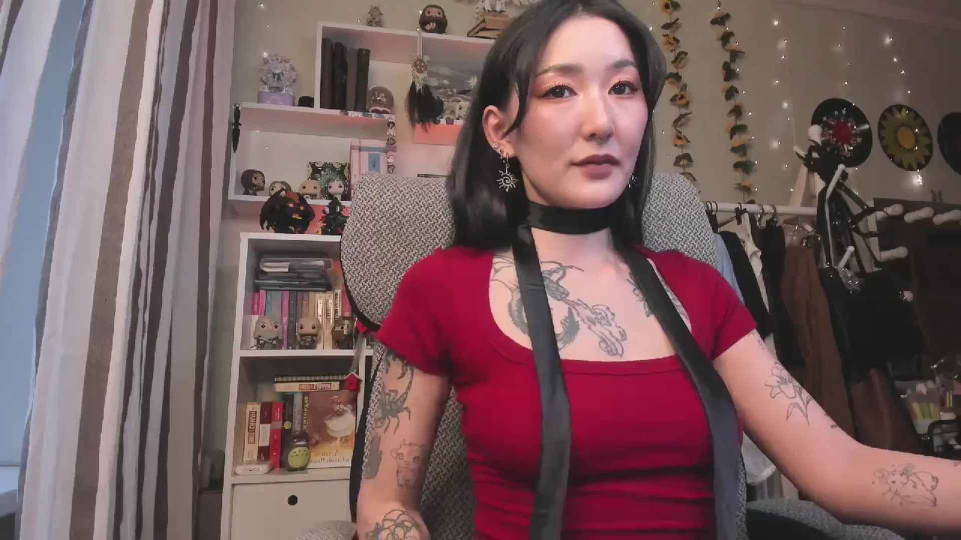 Gallery image thumbnail from KellyAsian's myfreecams stream on, 12/09/2025, 09:12 image 7 of 20