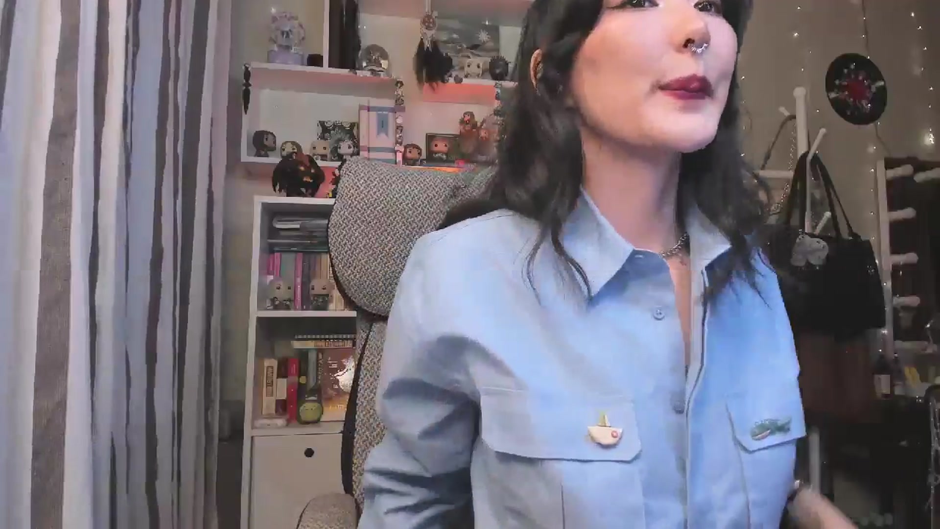 Gallery image thumbnail from KellyAsian's myfreecams stream on, 12/19/2025, 07:19 image 18 of 20