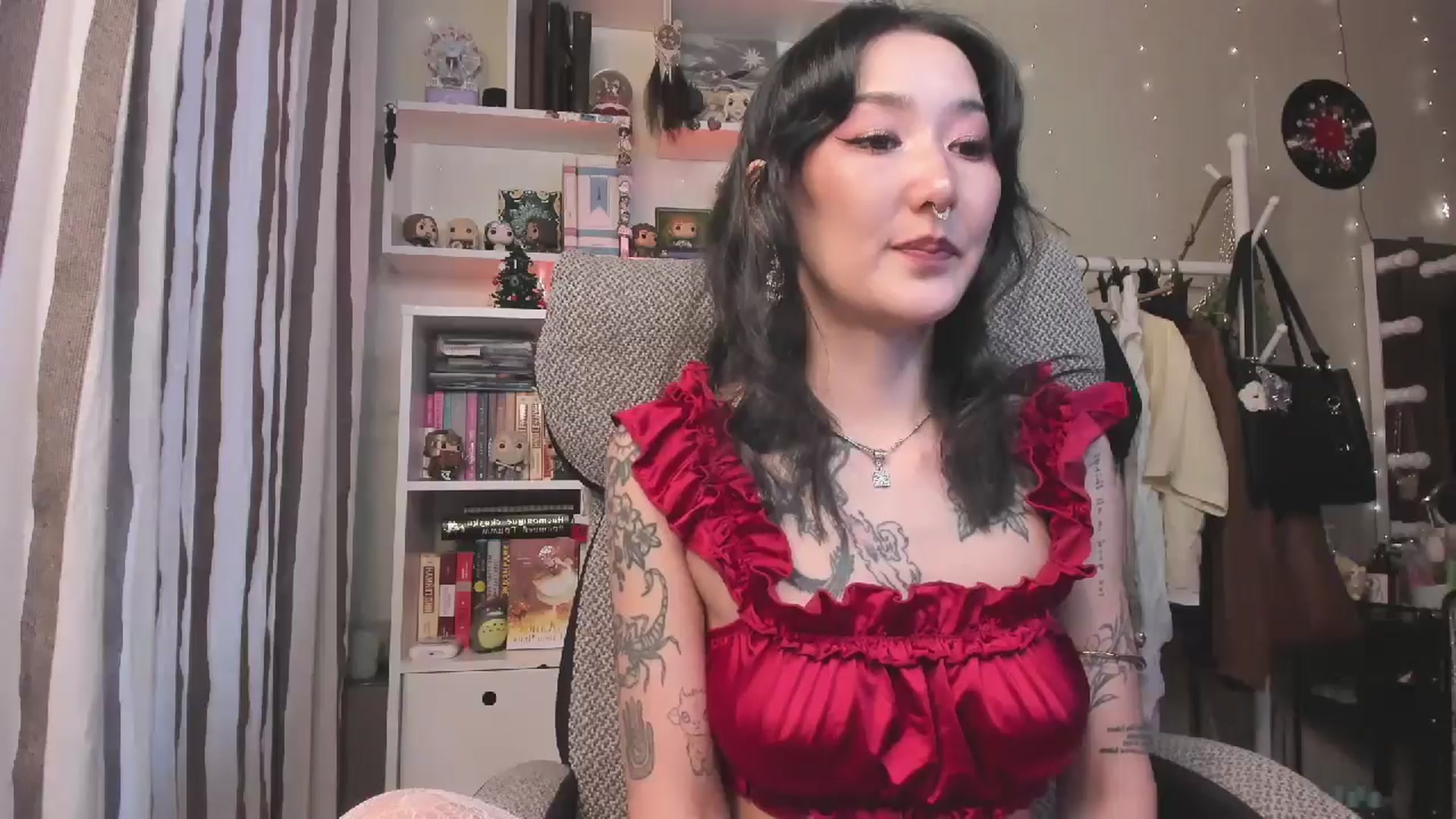 Gallery image thumbnail from KellyAsian's myfreecams stream on, 12/26/2025, 07:51 image 8 of 20